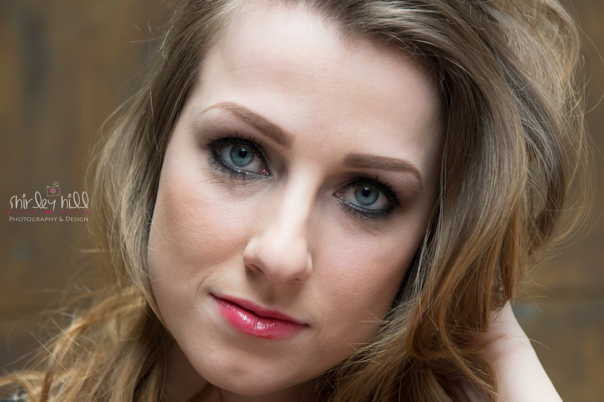 Sigma 17-70mm F2.8-4 DC Macro OS HSM sample photo. Model photography in studio photography