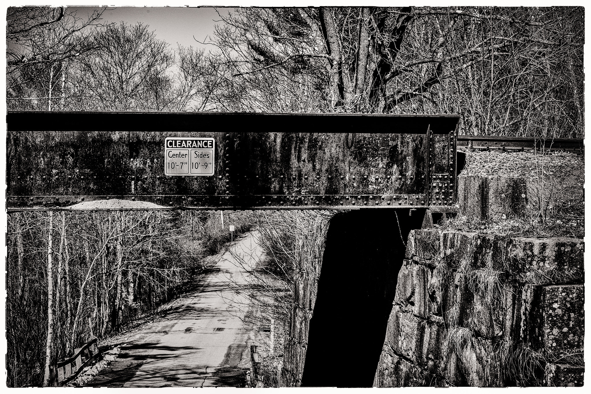 Canon EF 75-300mm F4.0-5.6 IS USM sample photo. Railroad bridge photography