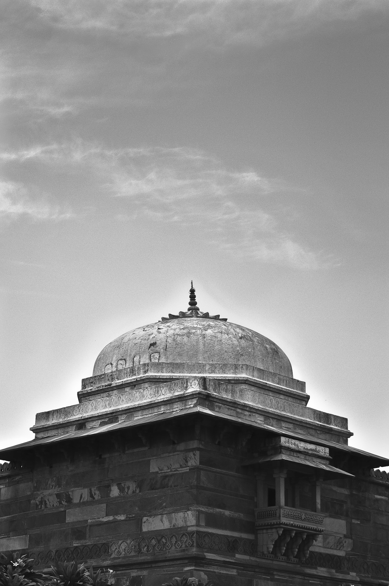 Nikon D3200 + Nikkor 500mm f/4 P ED IF sample photo. Fatehpur sikri bnw photography