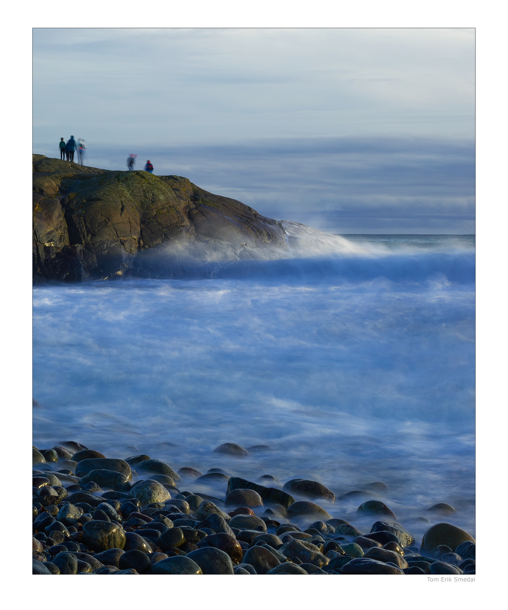 Leica S (TYP 006) sample photo. Wave watchers photography