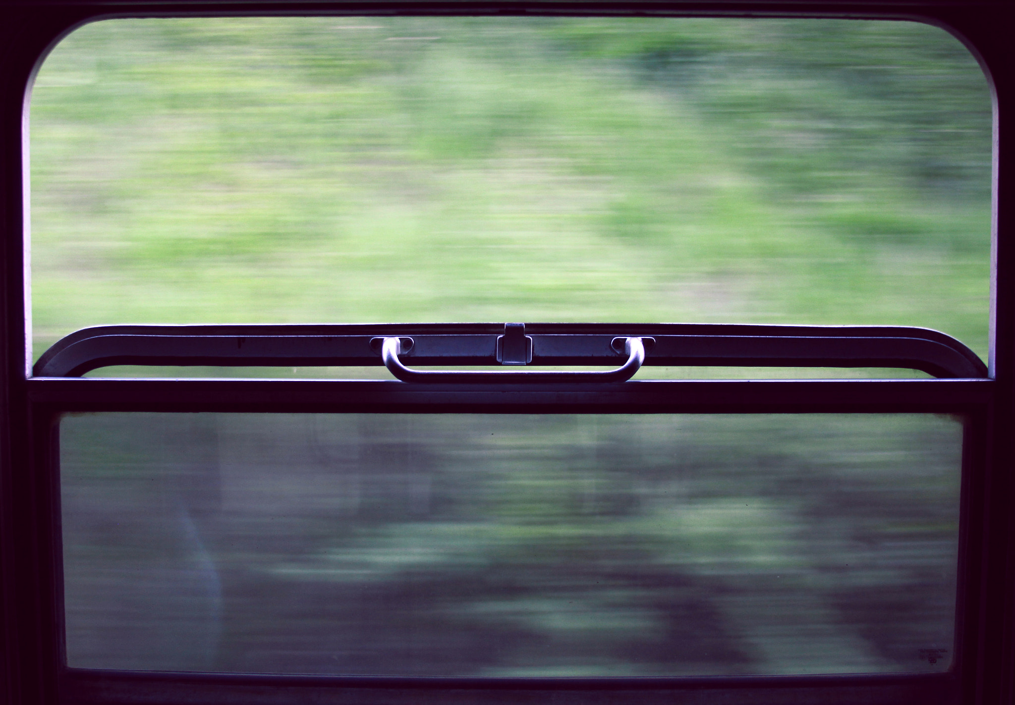 Canon EF 28-135mm F3.5-5.6 IS USM sample photo. Fast moving trains 1 photography