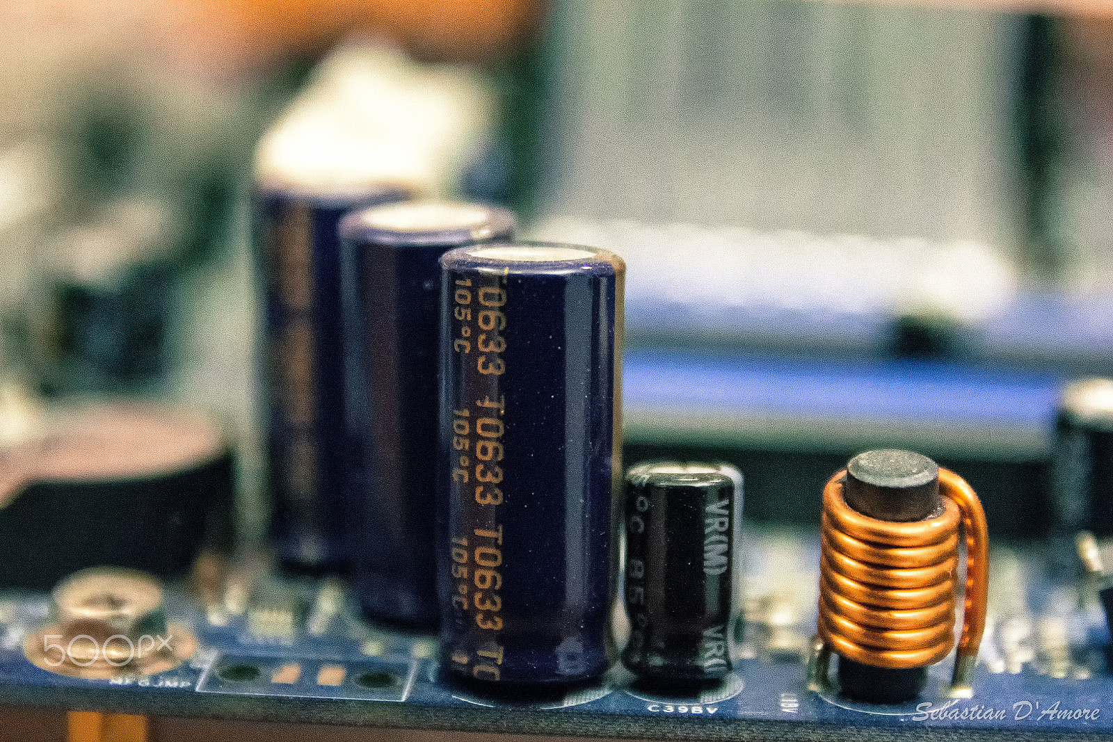 Sigma 17-70mm F2.8-4 DC Macro OS HSM | C sample photo. Components photography