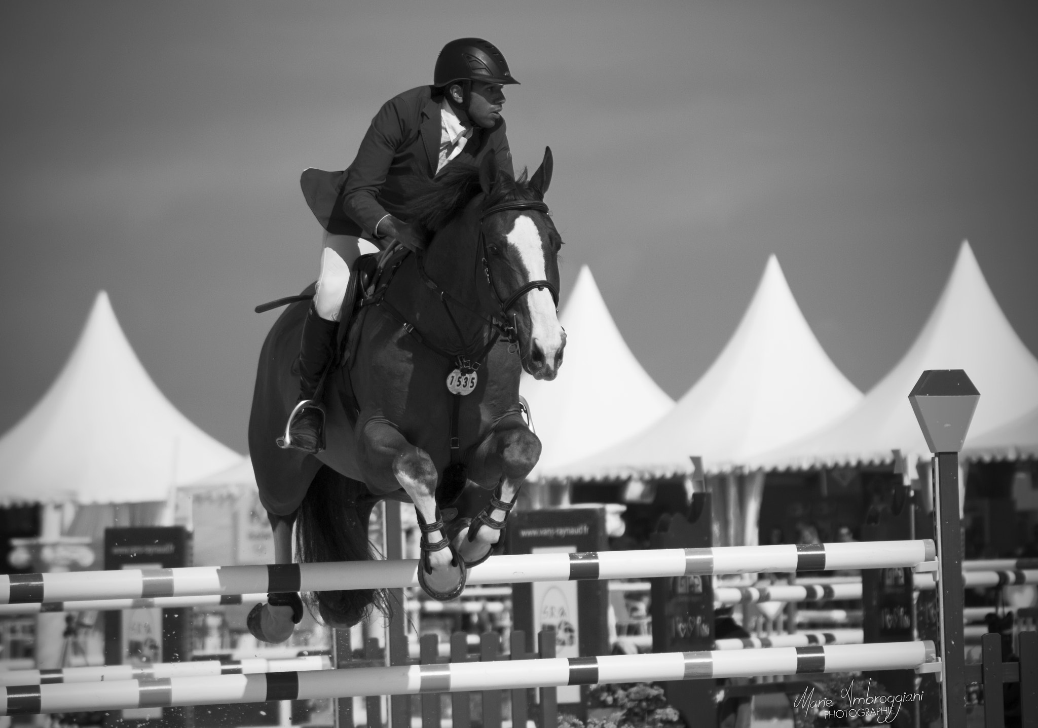 Canon EF 100-300mm F4.5-5.6 USM sample photo. Gpa jump festival 140 / portrait photography