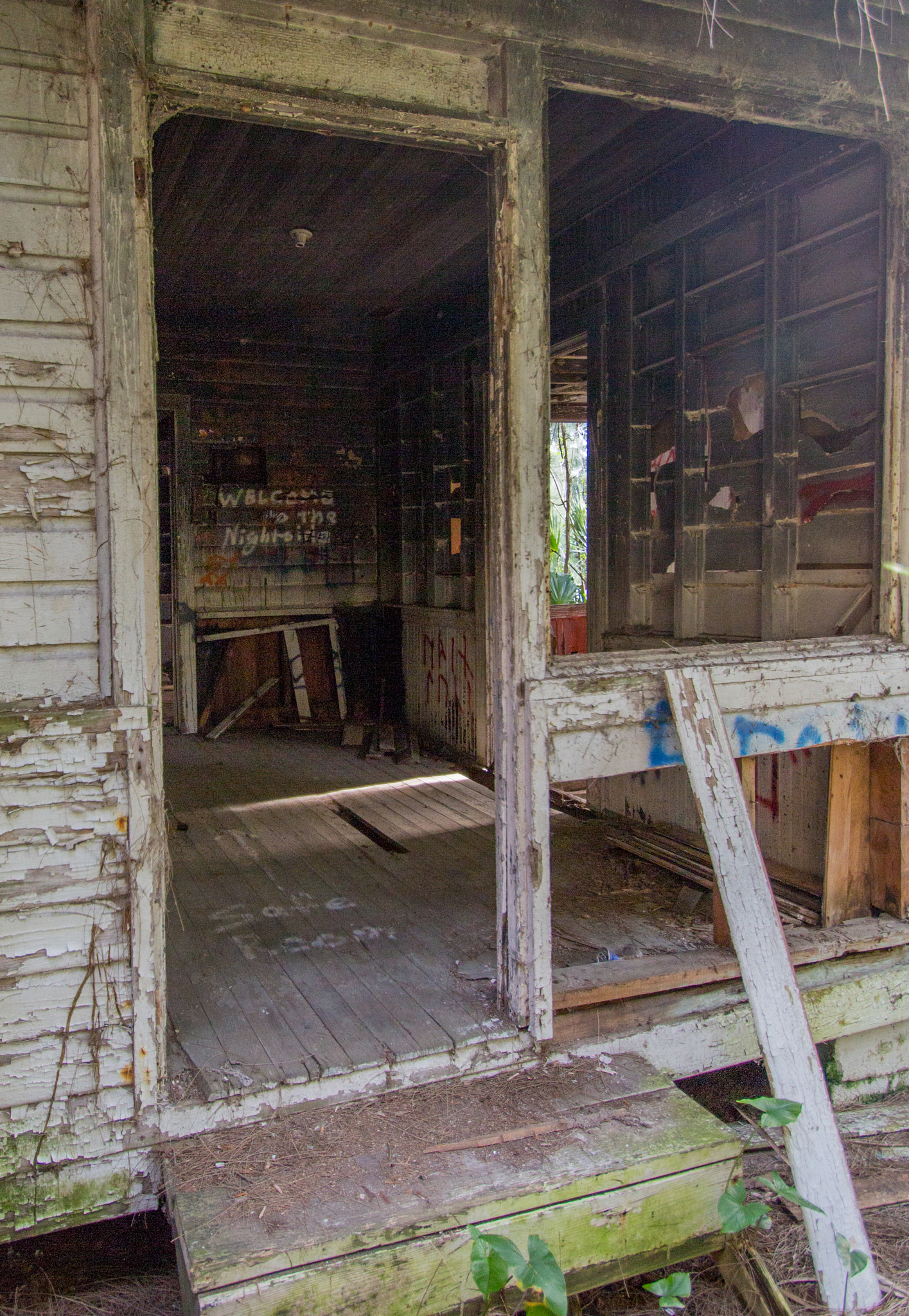 Sigma 10-20mm F3.5 EX DC HSM sample photo. Should i go in? photography