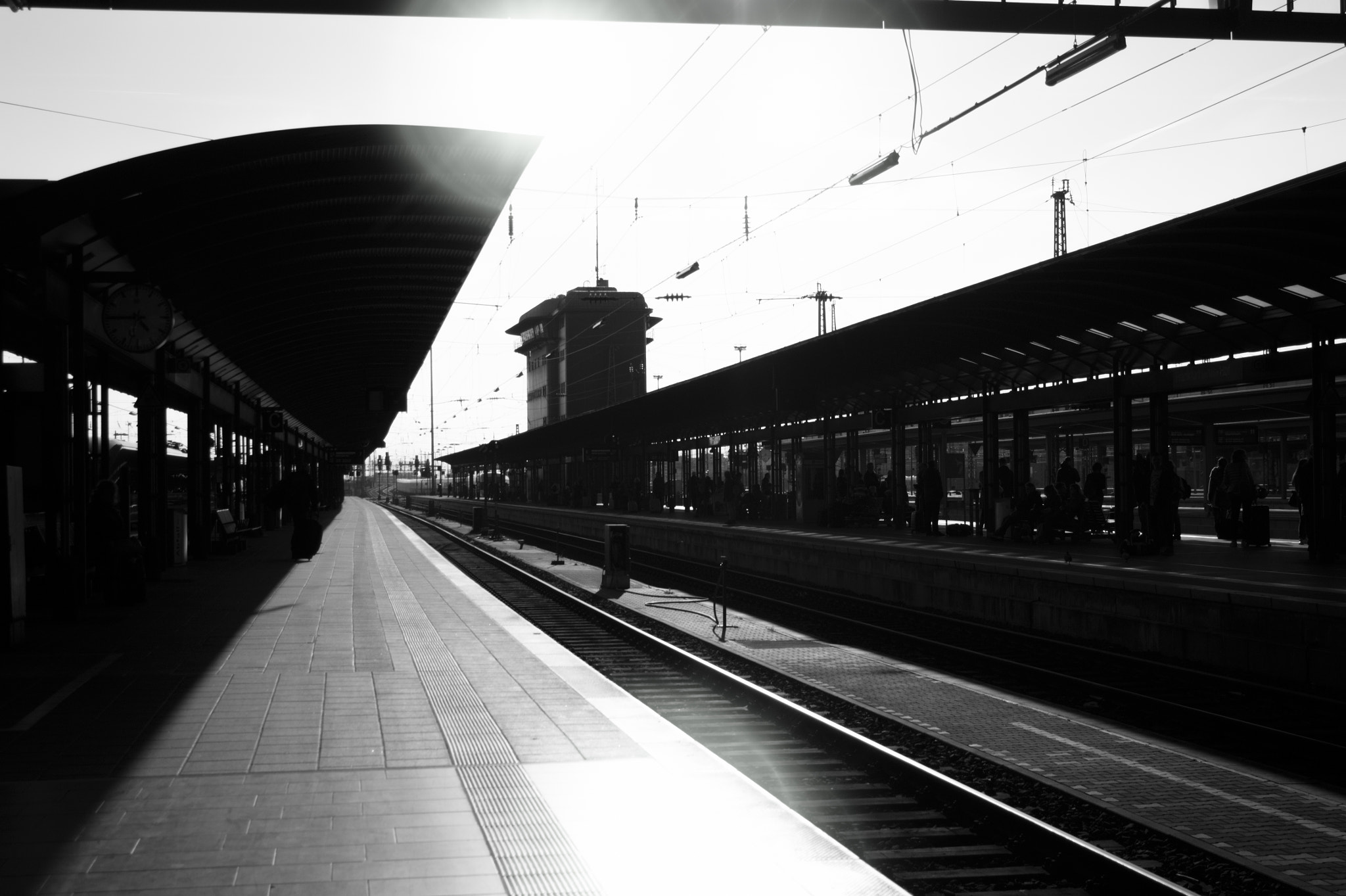 Sony Alpha DSLR-A350 sample photo. Frankfurt main station photography