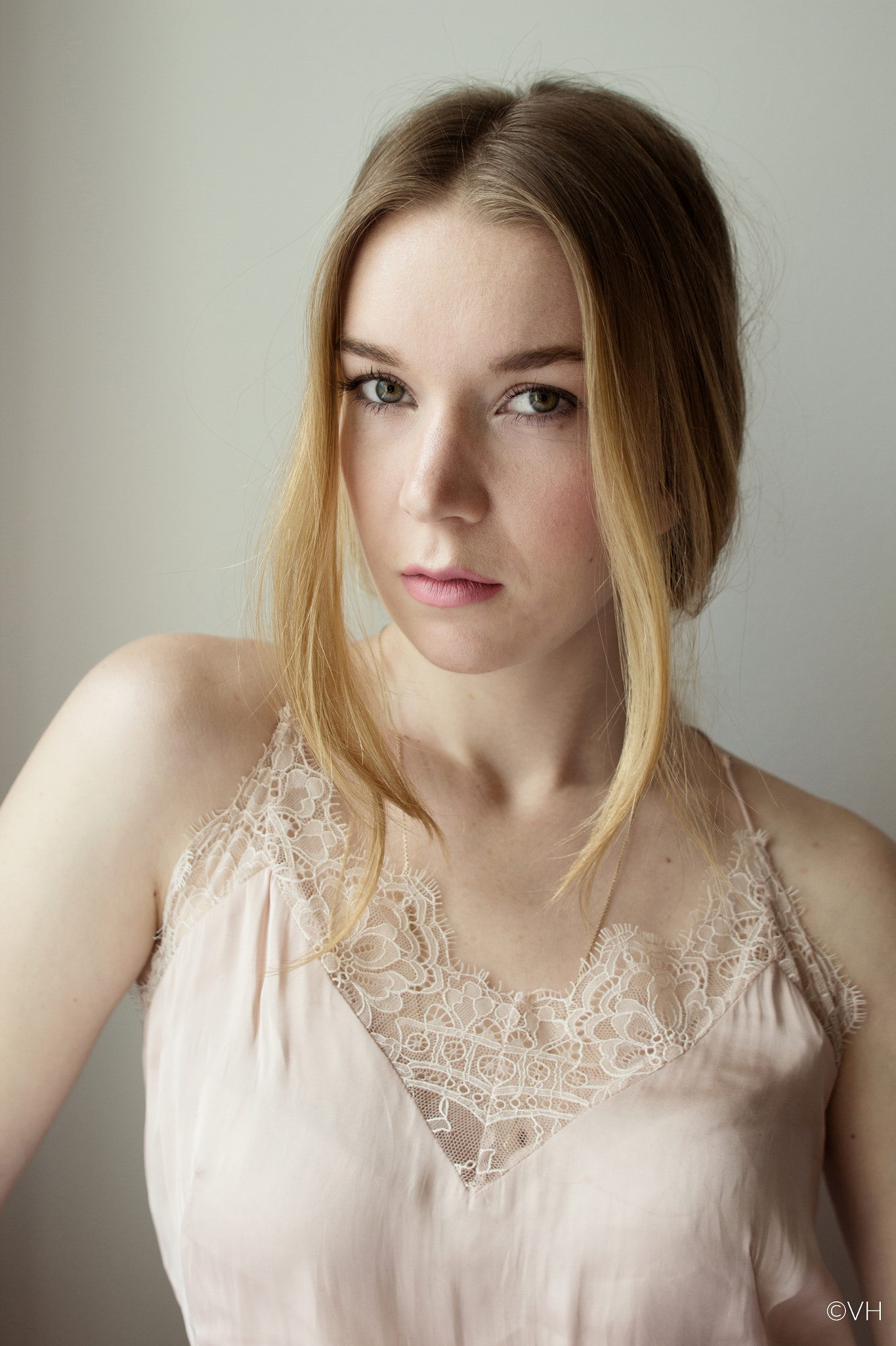 Sigma 24mm f/1.8 DG Macro EX sample photo. Pastel beauty photography