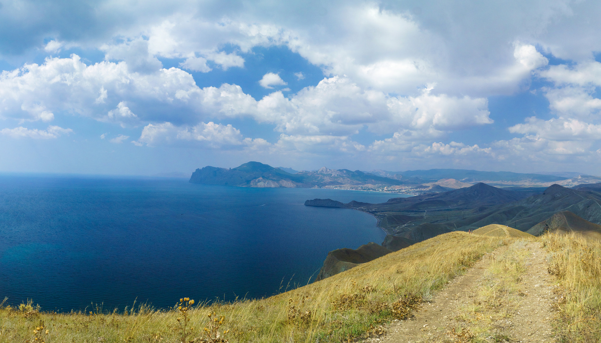 Sony ILCA-77M2 + Sony DT 18-55mm F3.5-5.6 SAM sample photo. Crimean panorama photography