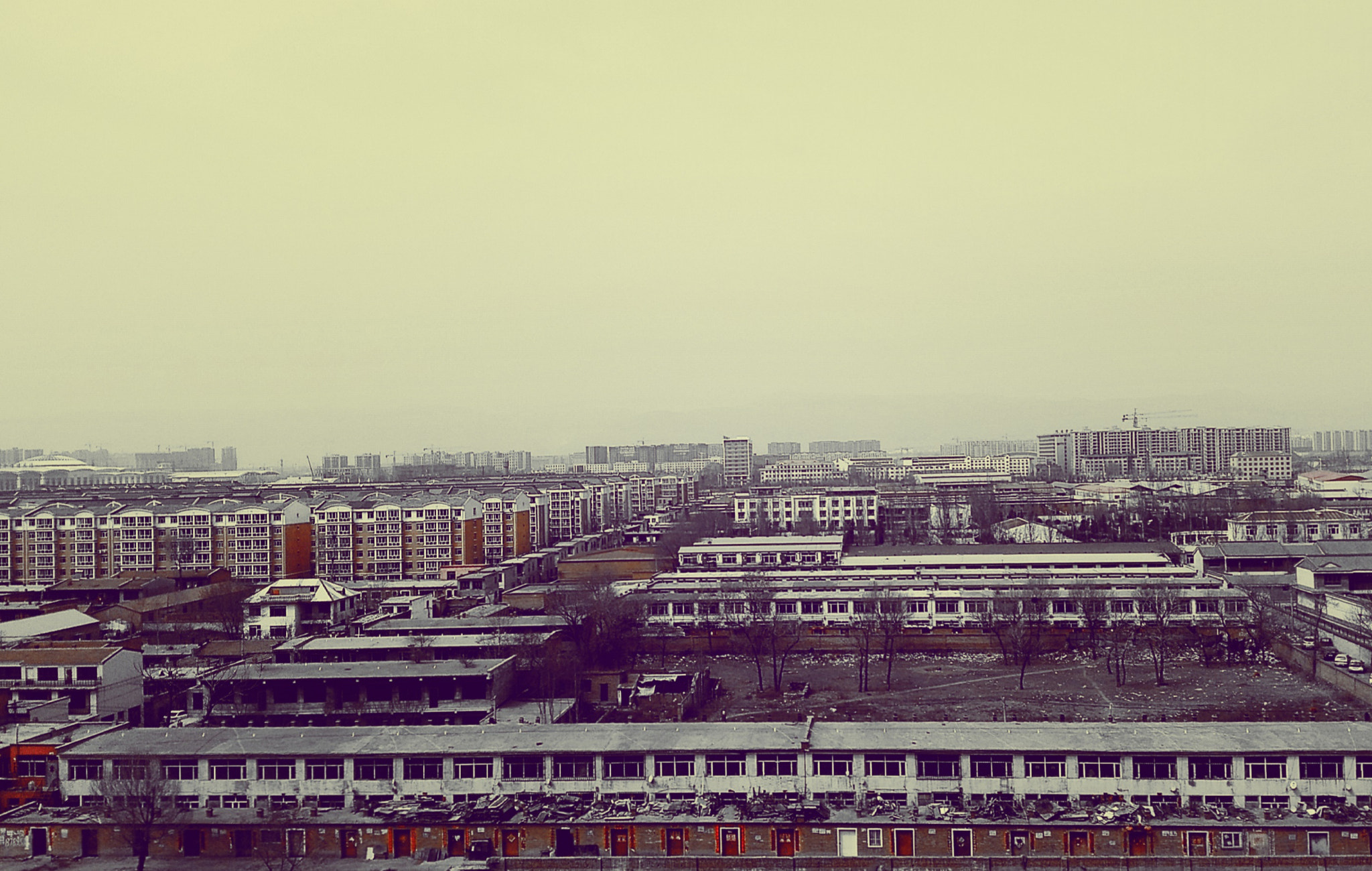 HUAWEI Che2-UL00 sample photo. Tile and tall buildings photography