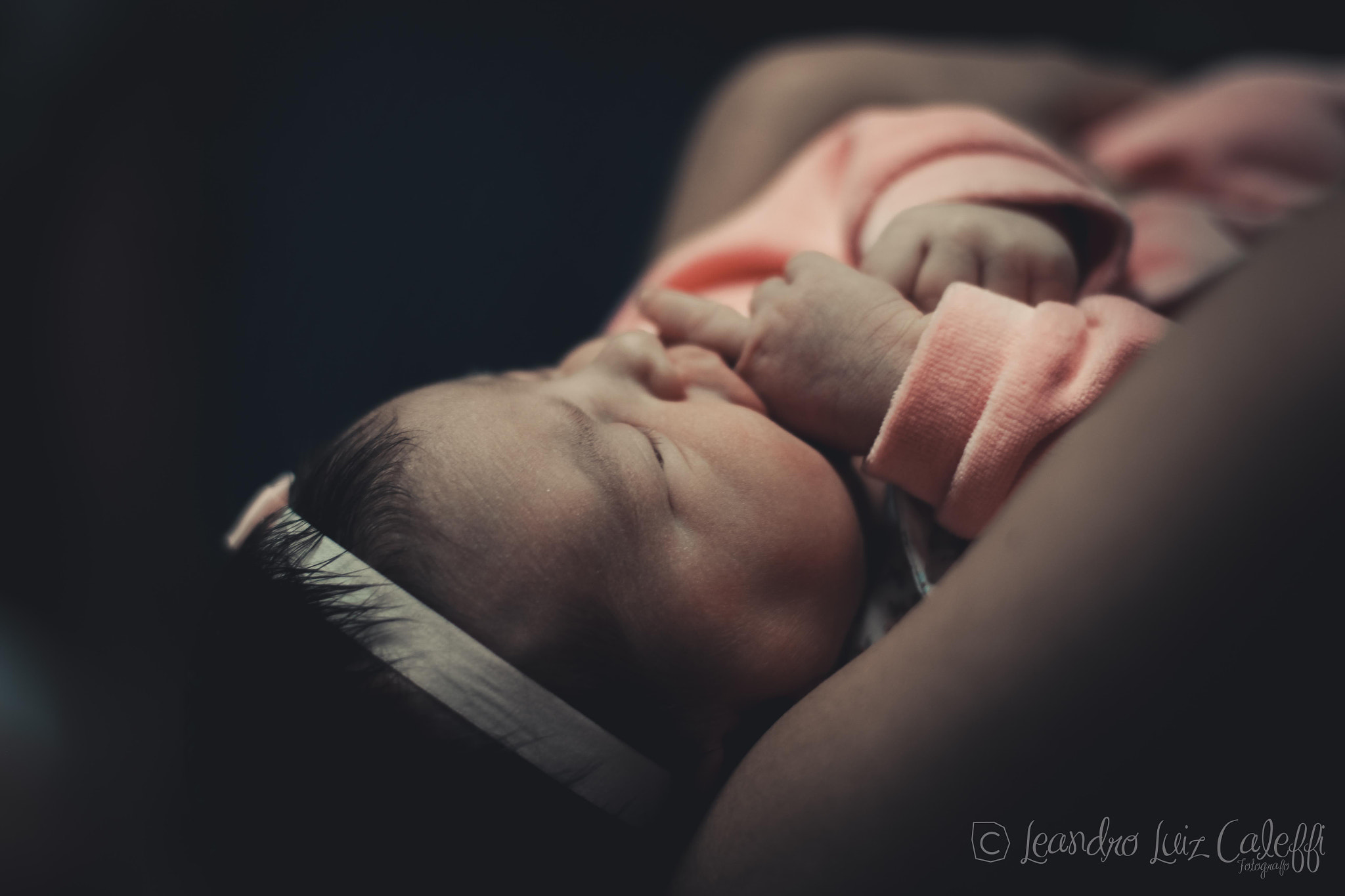 Canon EOS 700D (EOS Rebel T5i / EOS Kiss X7i) + Canon EF 50mm F1.4 USM sample photo. My newborn niece photography