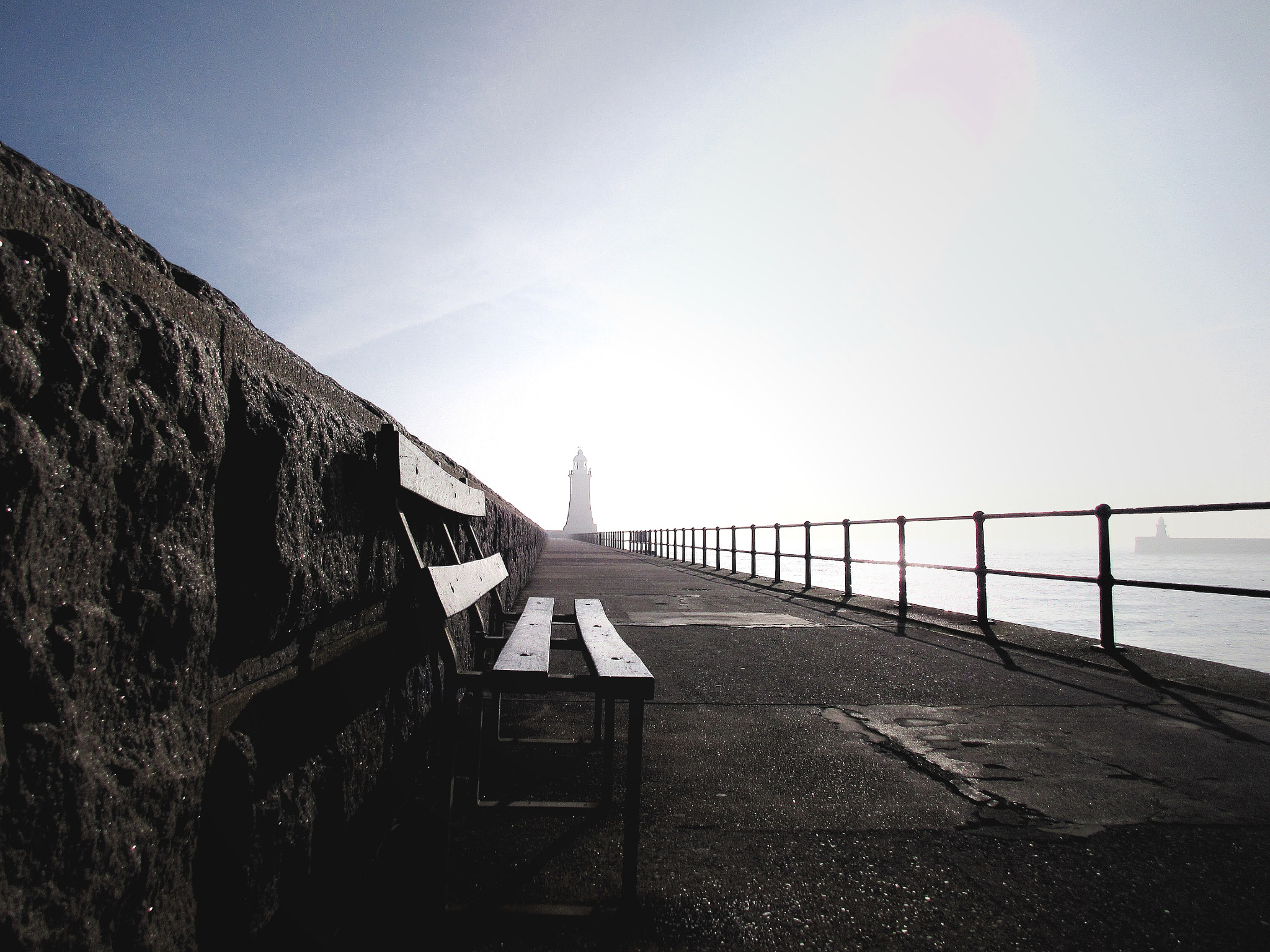 Canon PowerShot ELPH 340 HS (IXUS 265 HS / IXY 630) sample photo. Early morning on tynemouth pier , tynemouth uk photography