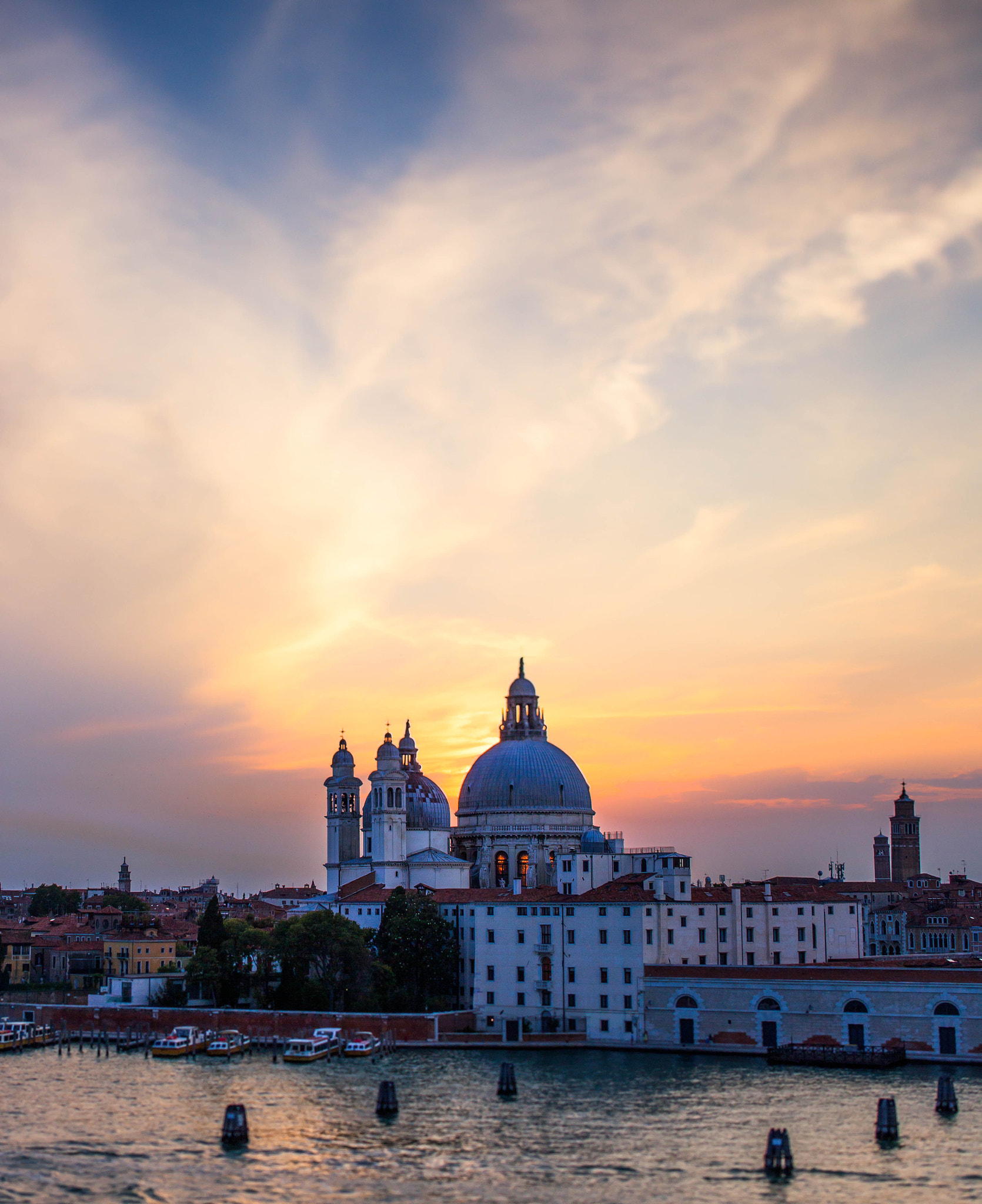 Canon TS-E 45mm F2.8 Tilt-Shift sample photo. Venetian sunset photography