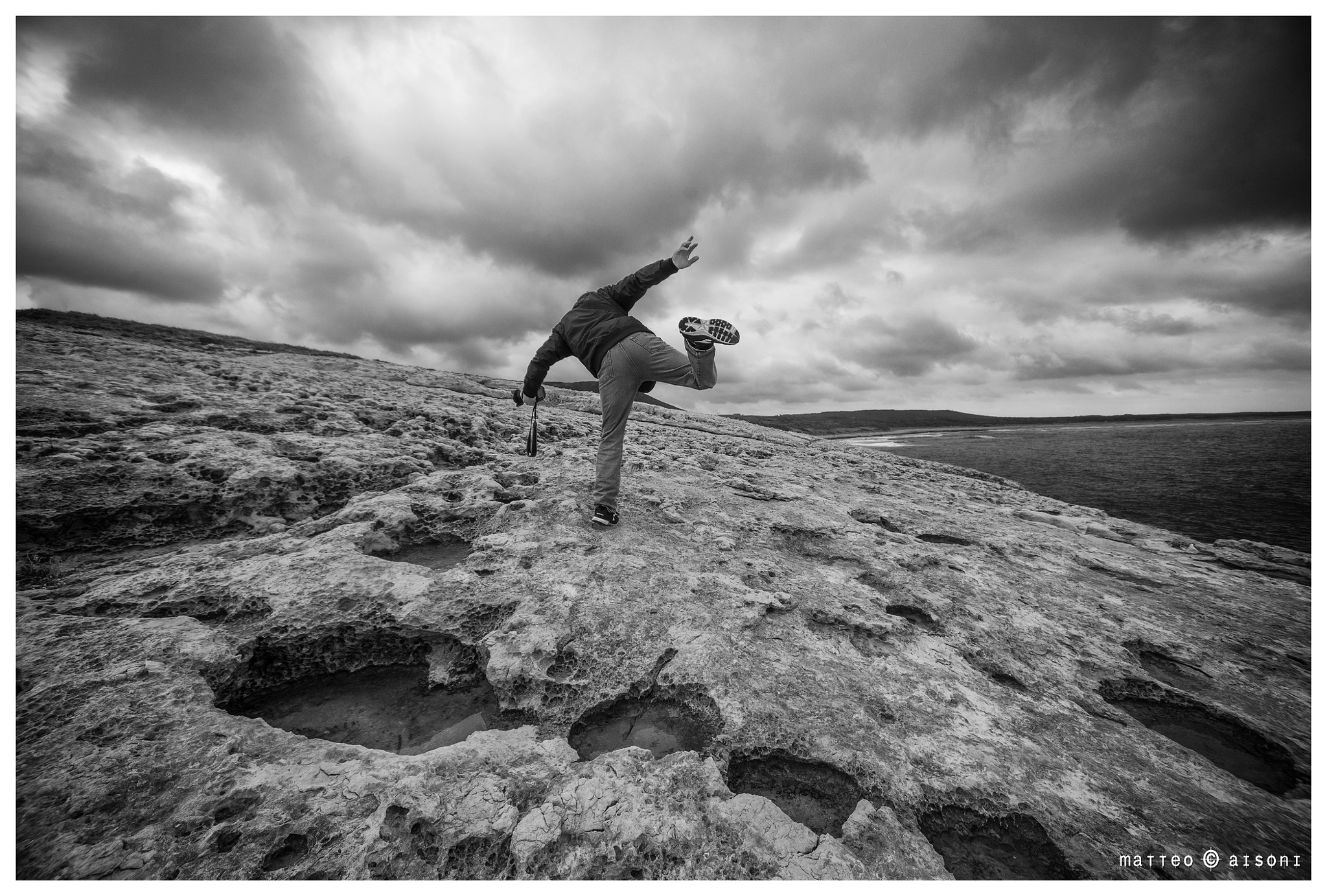 Sigma 12-24mm F4.5-5.6 EX DG Aspherical HSM sample photo. L'esploratore photography