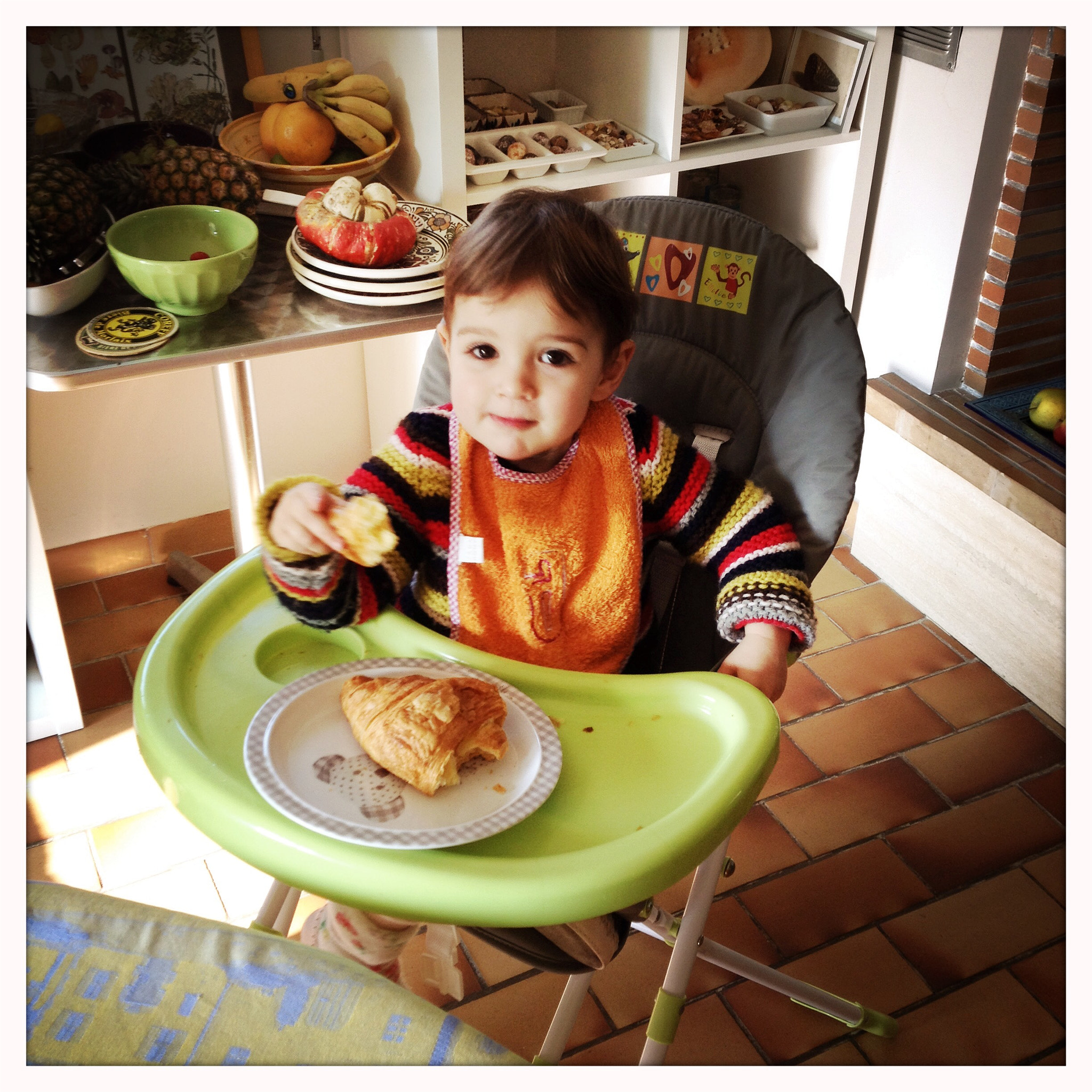 Hipstamatic 311 sample photo. Le croissant photography