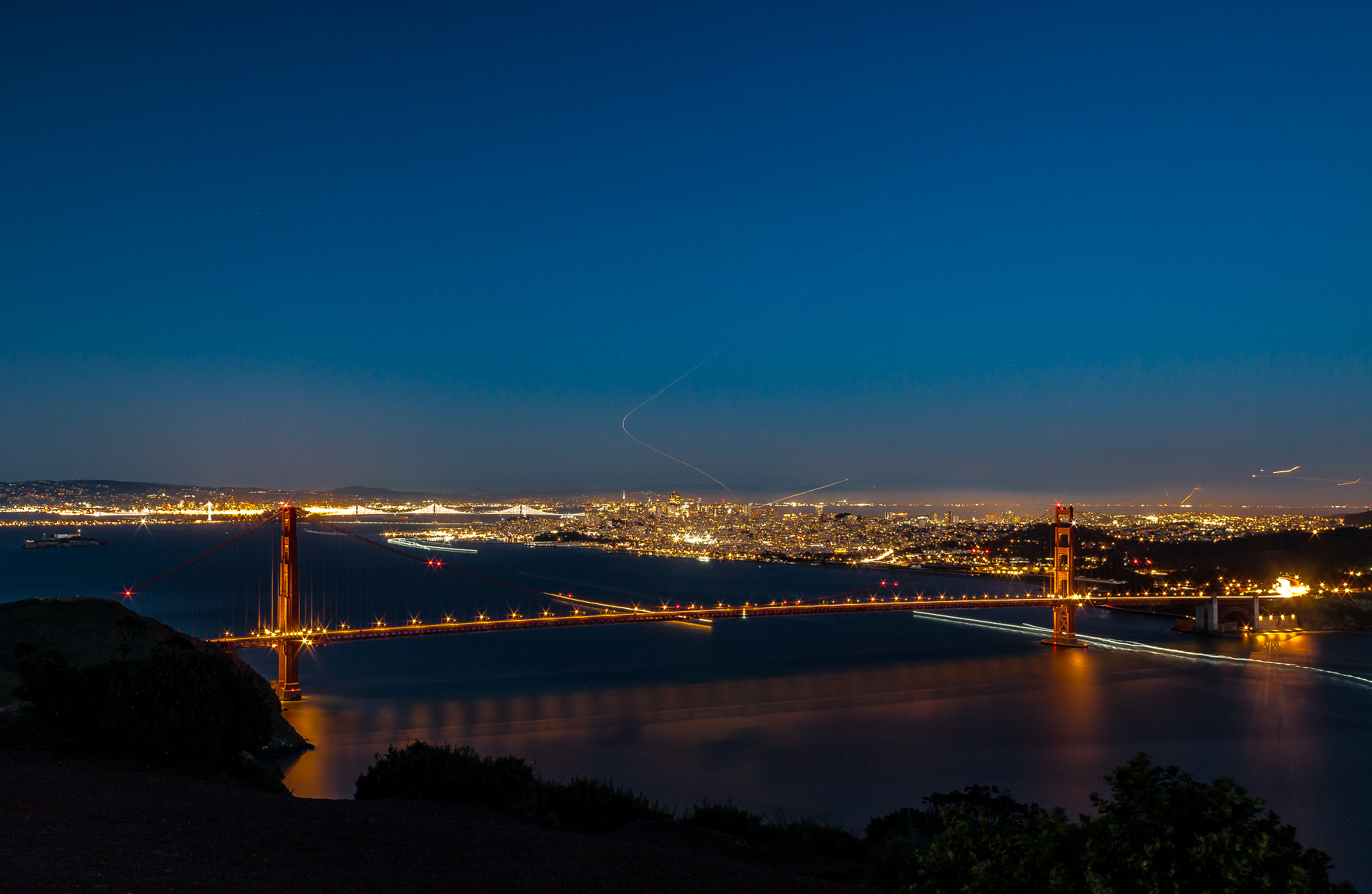 Canon EF 20mm F2.8 USM sample photo. The bridges and city photography