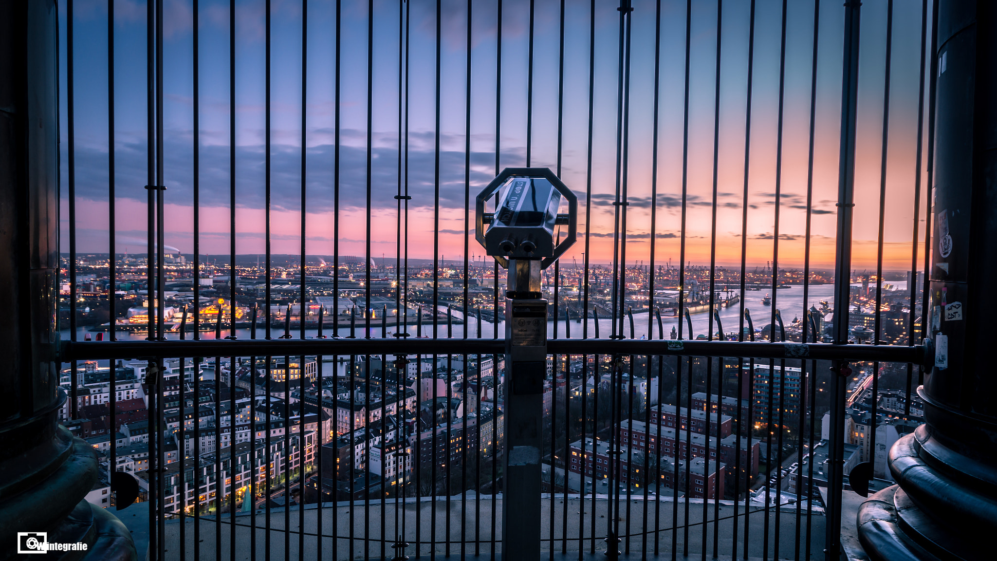 Minolta AF 28-80mm F3.5-5.6 II sample photo. Skyview hamburg photography