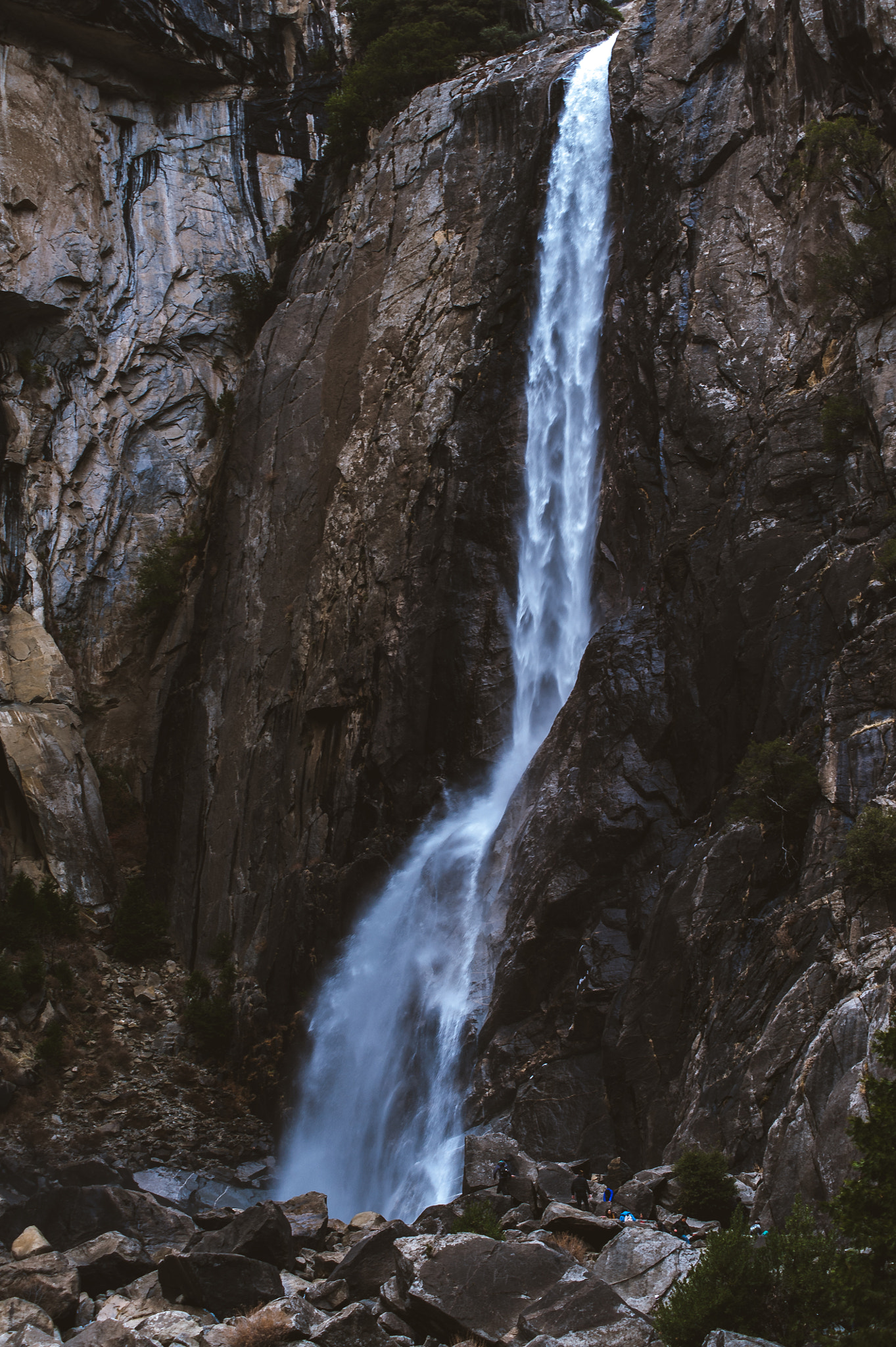 Nikon D700 + AF Zoom-Nikkor 70-210mm f/4 sample photo. Scale photography