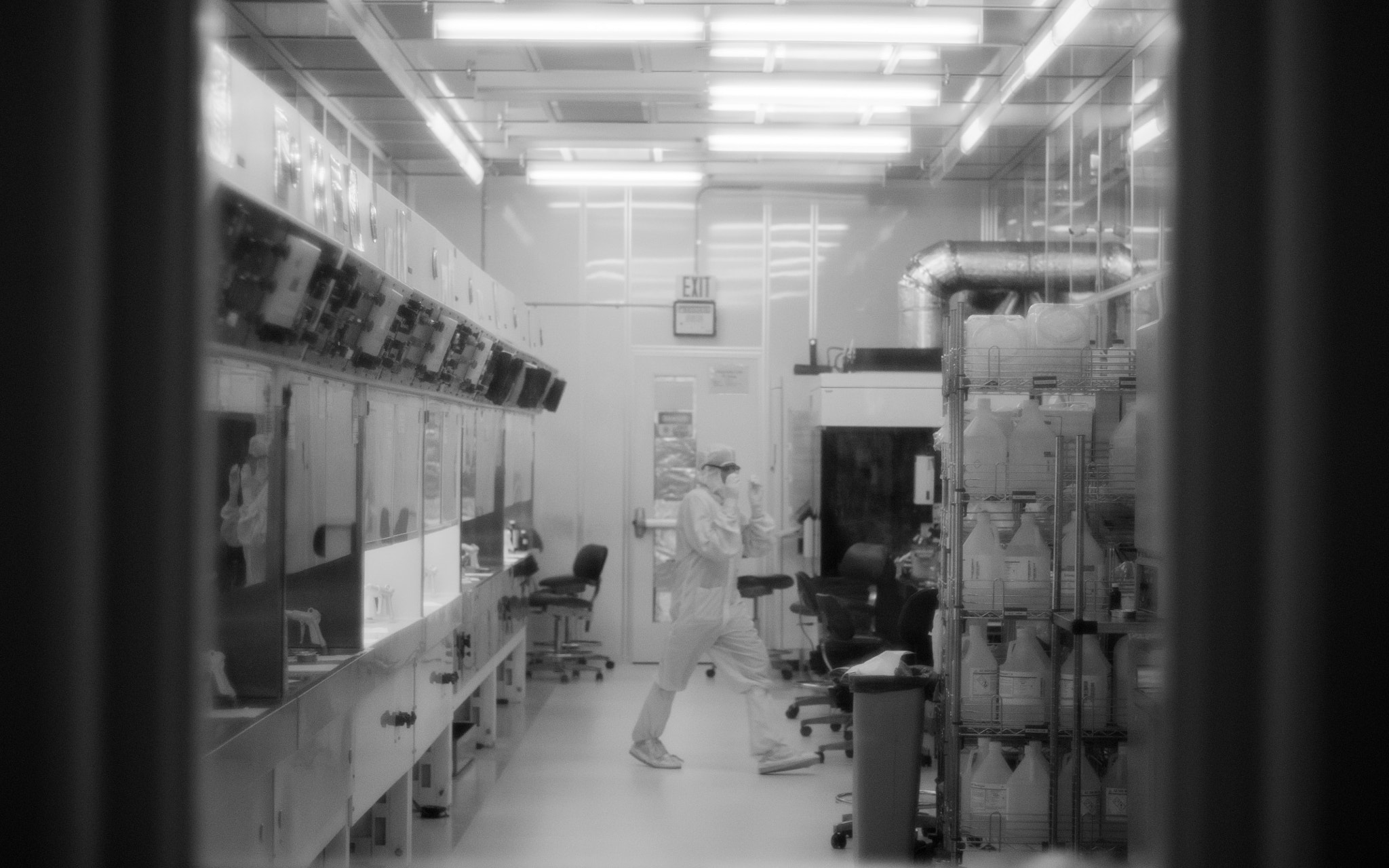 Pentax K-x + A Series Lens sample photo. Breaking bad photography