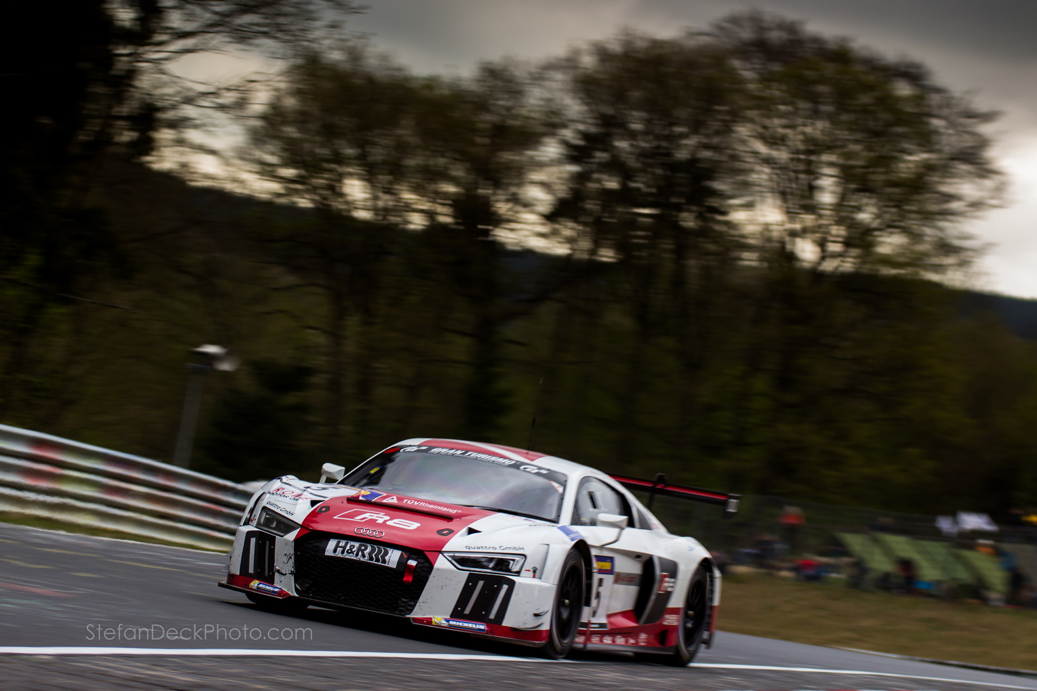 Sigma 70-200mm F2.8 EX DG OS HSM sample photo. Vln photography