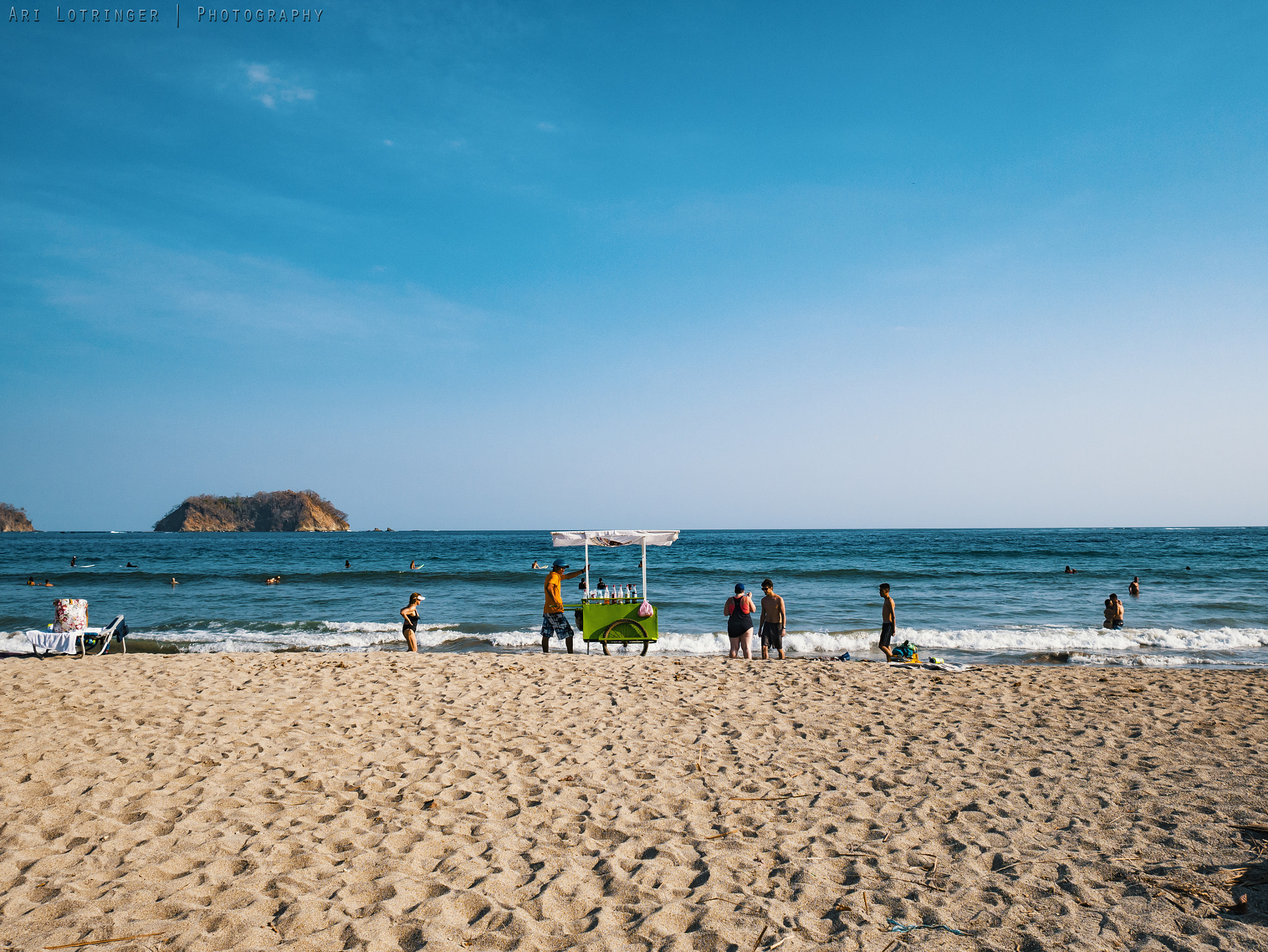 Panasonic Lumix DMC-G7 + Olympus M.Zuiko Digital 17mm F1.8 sample photo. Snow cone man (a day at the beach) photography