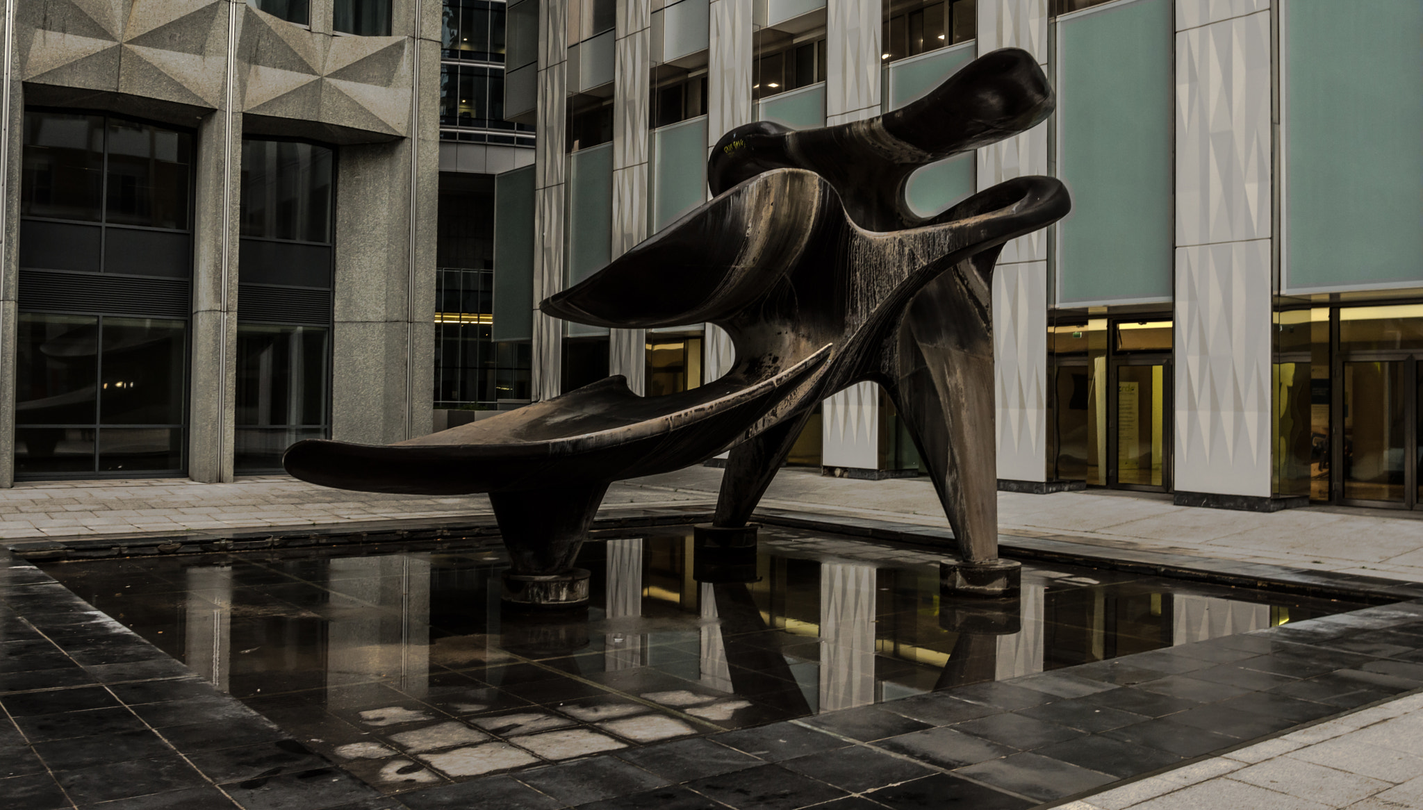 Nikon D7200 + Nikon AF-S Nikkor 20mm F1.8G ED sample photo. Curve & sculpture photography