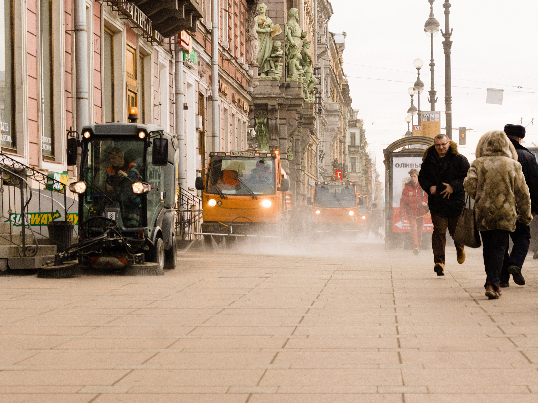 Sony SLT-A77 + Sony DT 18-55mm F3.5-5.6 SAM sample photo. Nevsky prospect photography