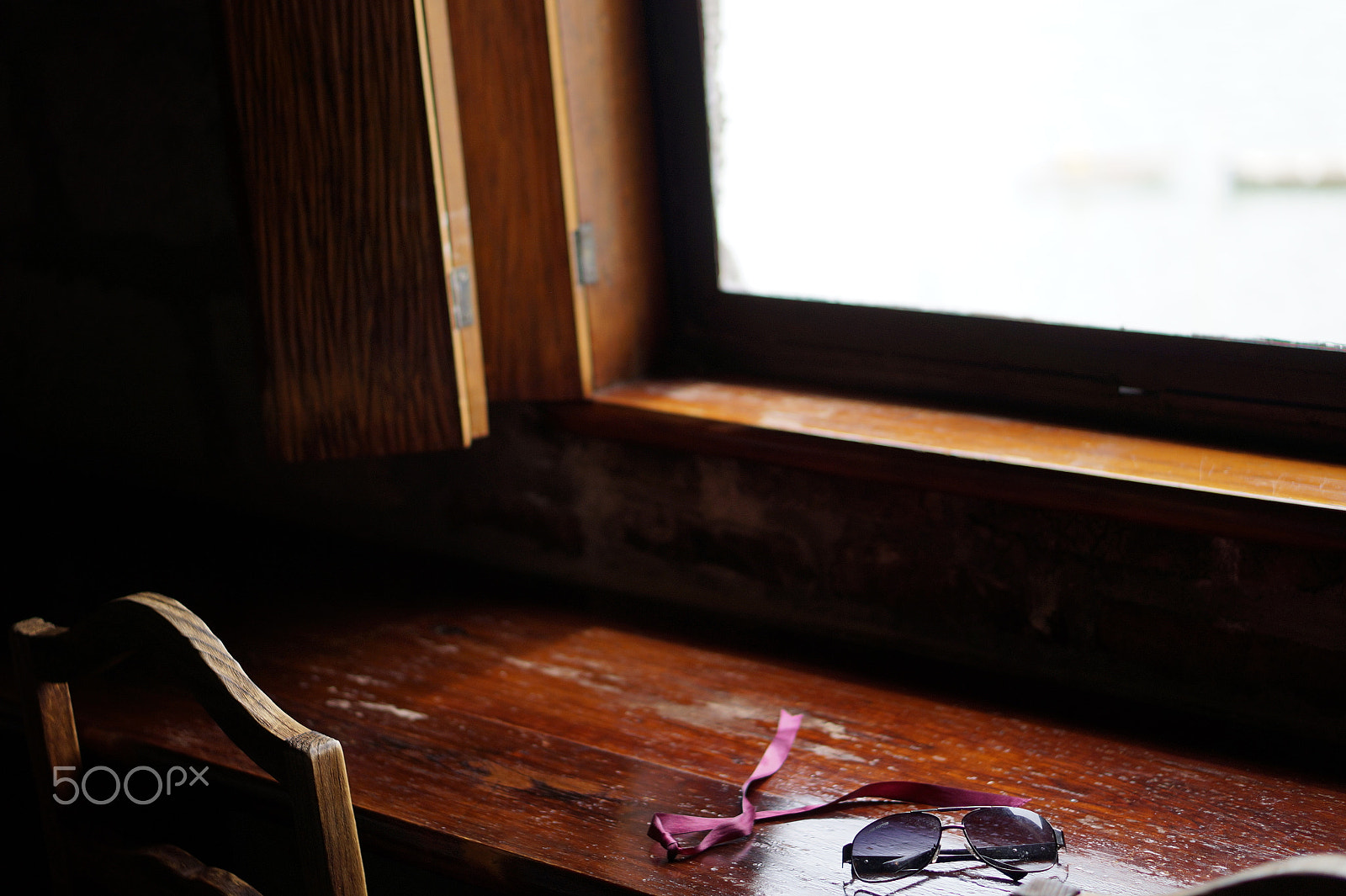 Sony E 50mm F1.8 OSS sample photo. The ribbon & the glasses photography