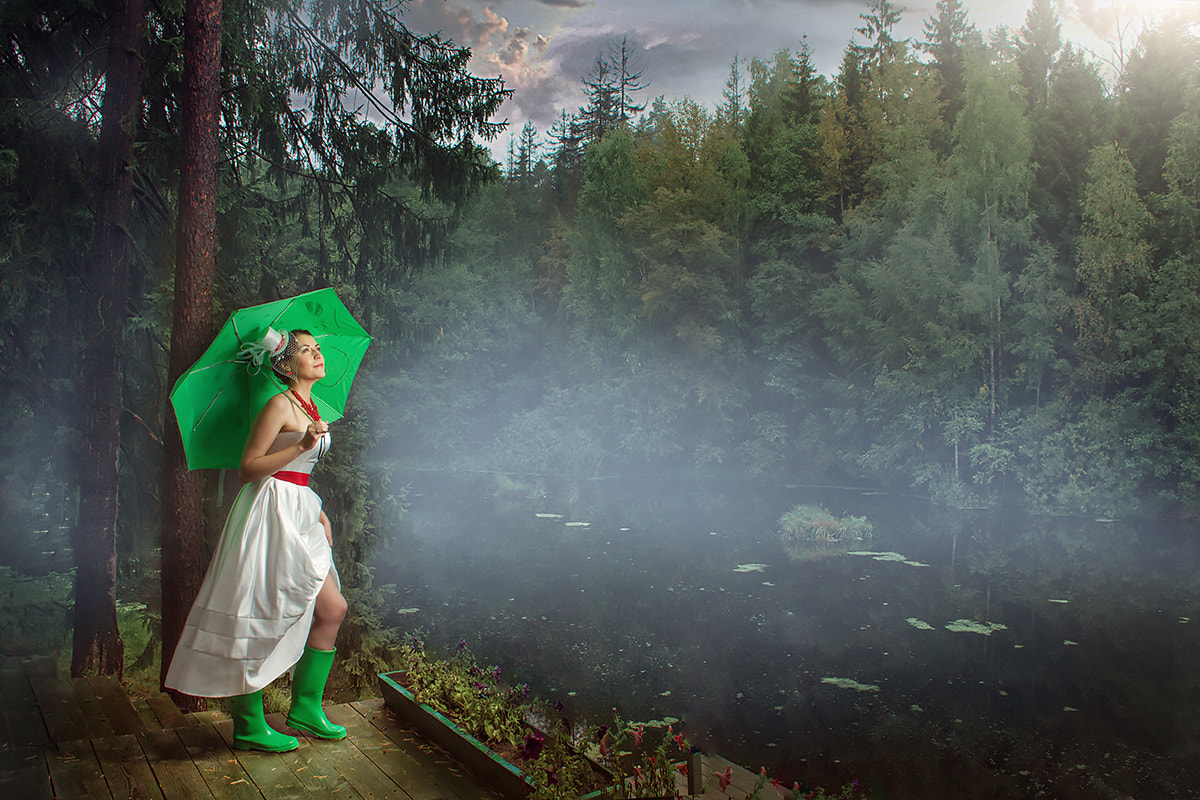 Canon EOS-1D Mark IV + Canon EF 24mm f/1.4L sample photo. A bride in green gum-boots photography