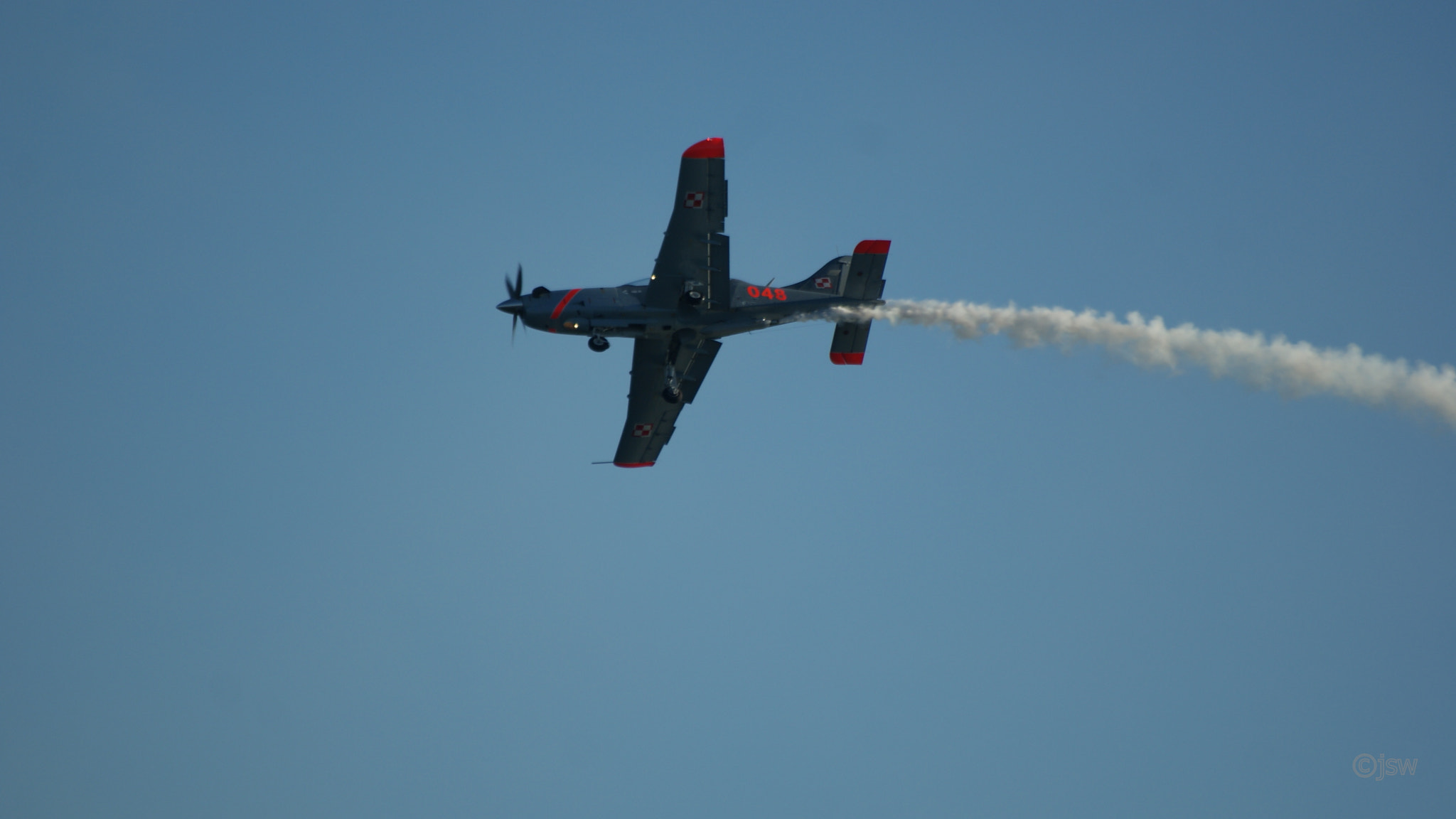 Sony Alpha DSLR-A300 + Sigma 70-210mm F4-5.6 APO sample photo. Mazury air show photography