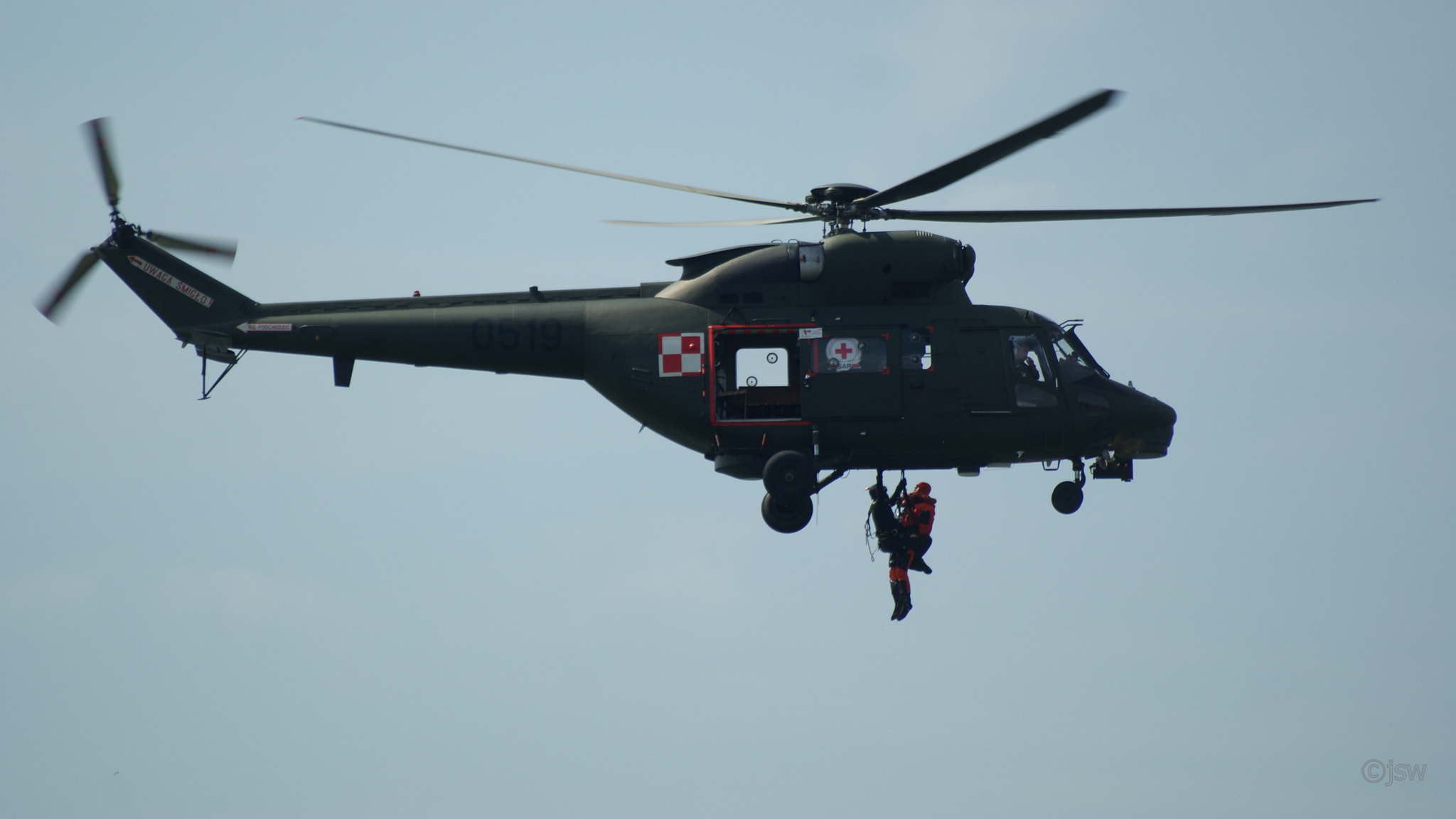 Sony Alpha DSLR-A300 + Sigma 70-210mm F4-5.6 APO sample photo. Mazury air show photography