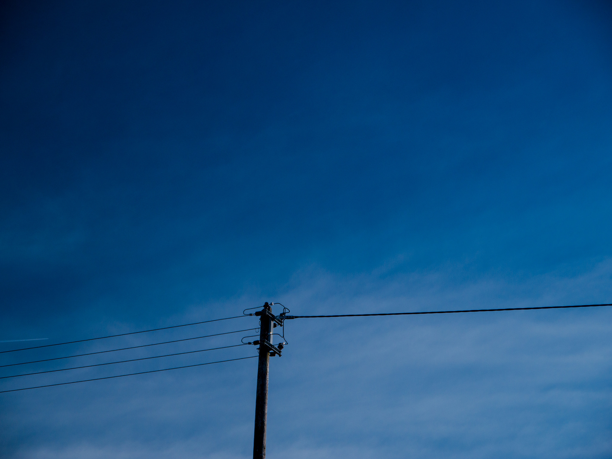 Panasonic Lumix DMC-G6 sample photo. Power lines photography