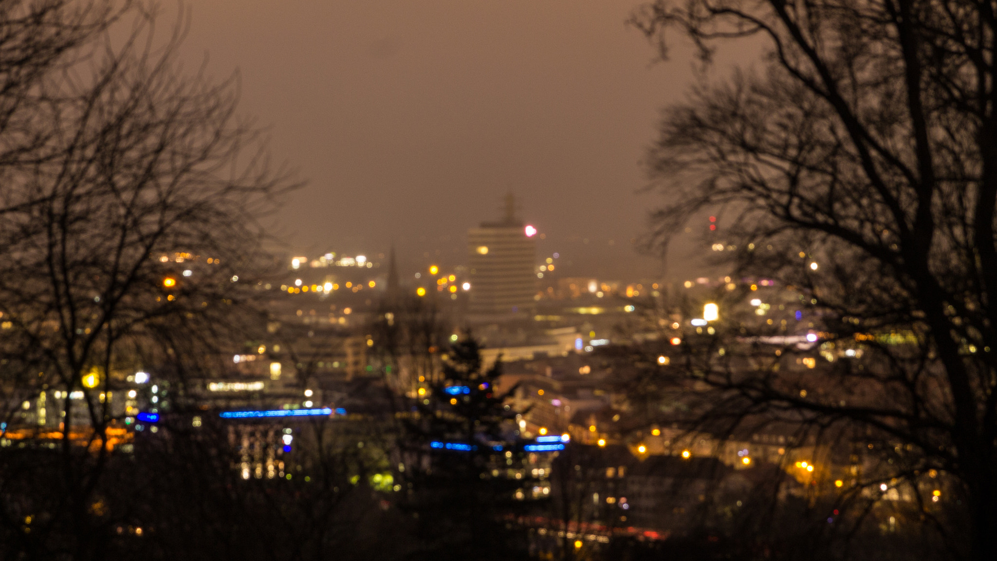 Sigma 17-70mm F2.8-4 DC Macro OS HSM sample photo. Bielefeld by night photography