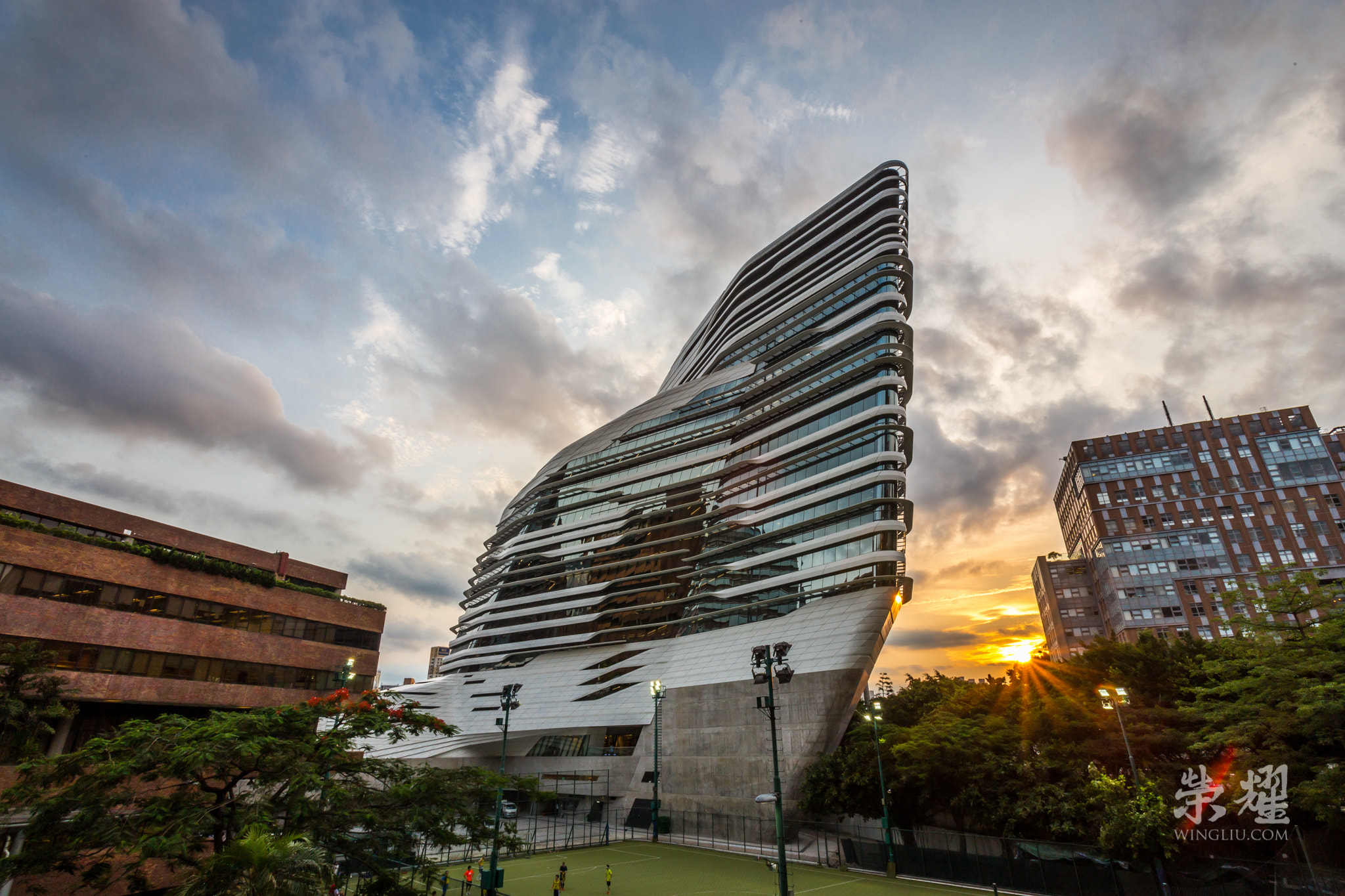 Canon EOS 6D + Canon EF 16-35mm F2.8L USM sample photo. Goodbye zaha hadid 31.03.2016 photography