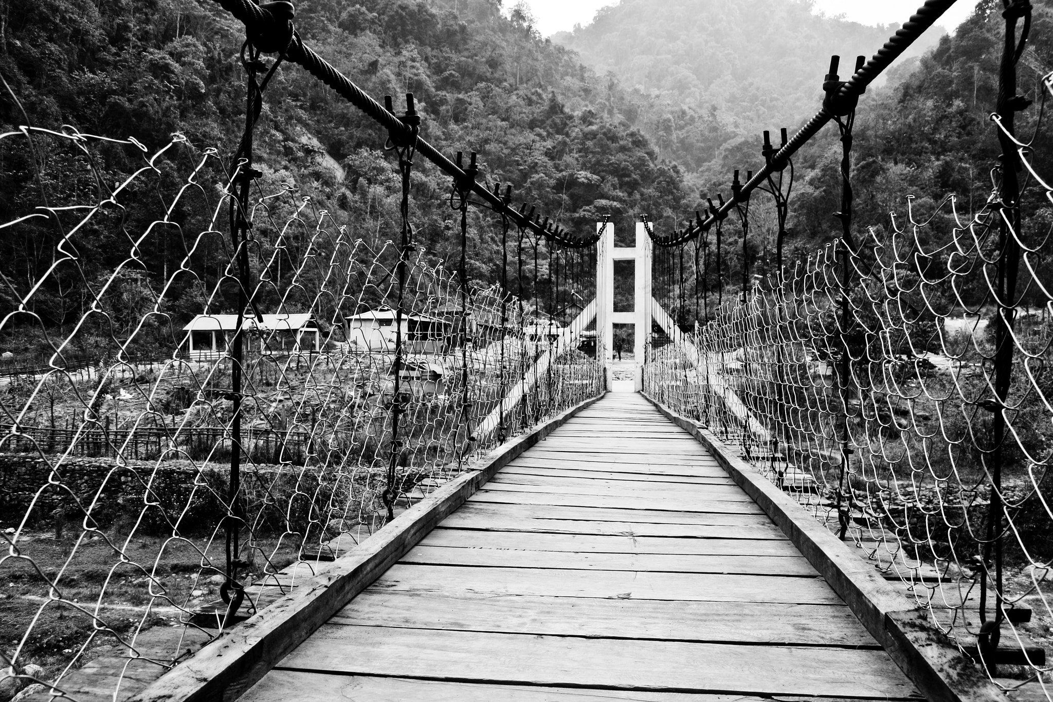 Sigma 18-250mm F3.5-6.3 DC OS HSM sample photo. 50 year old bridge photography