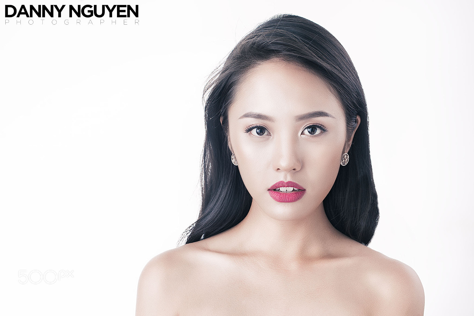 Sony a7R II + Canon EF 100mm F2.8L Macro IS USM sample photo. Asian beauty photography