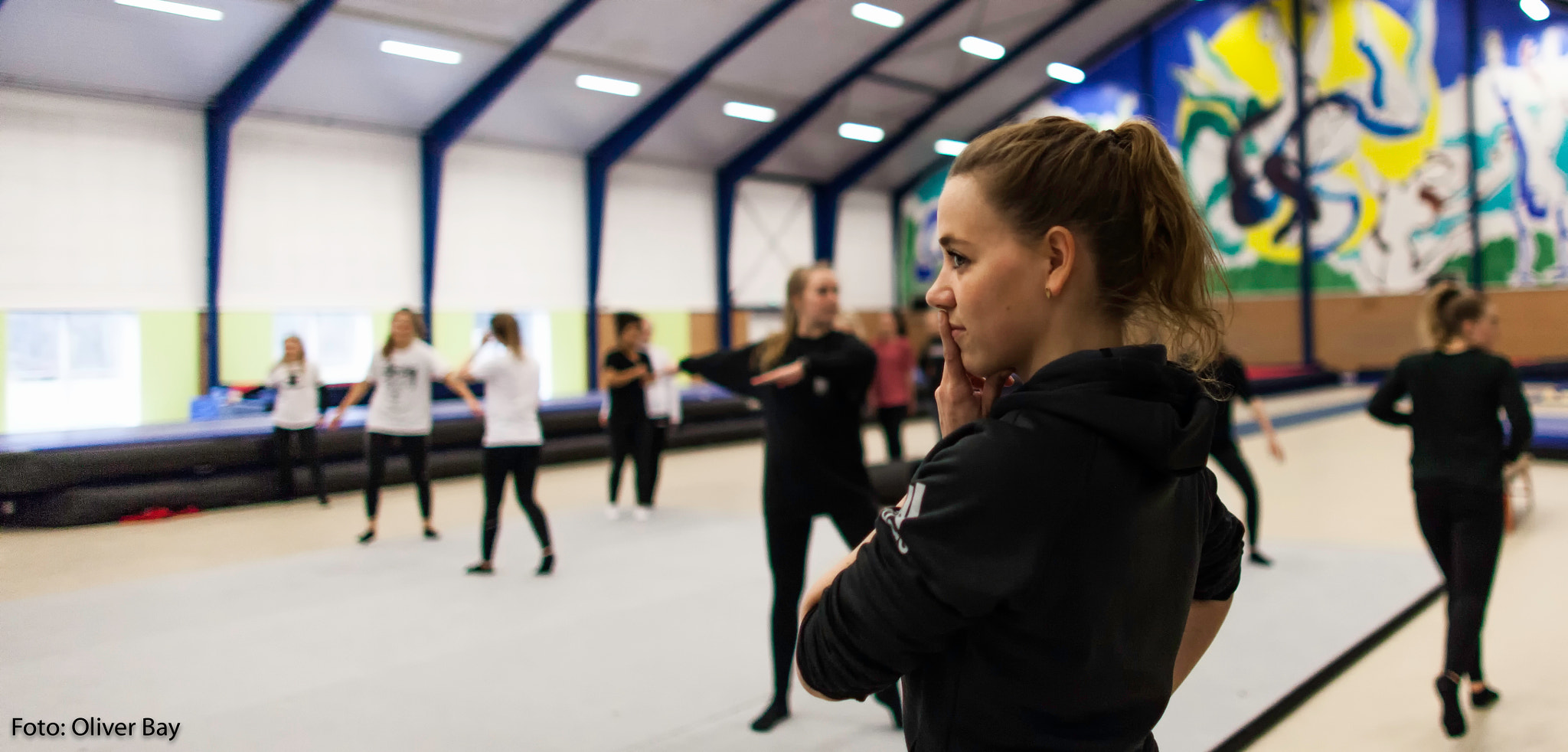 Canon EF 24mm f/1.4L sample photo. Pensive coach photography