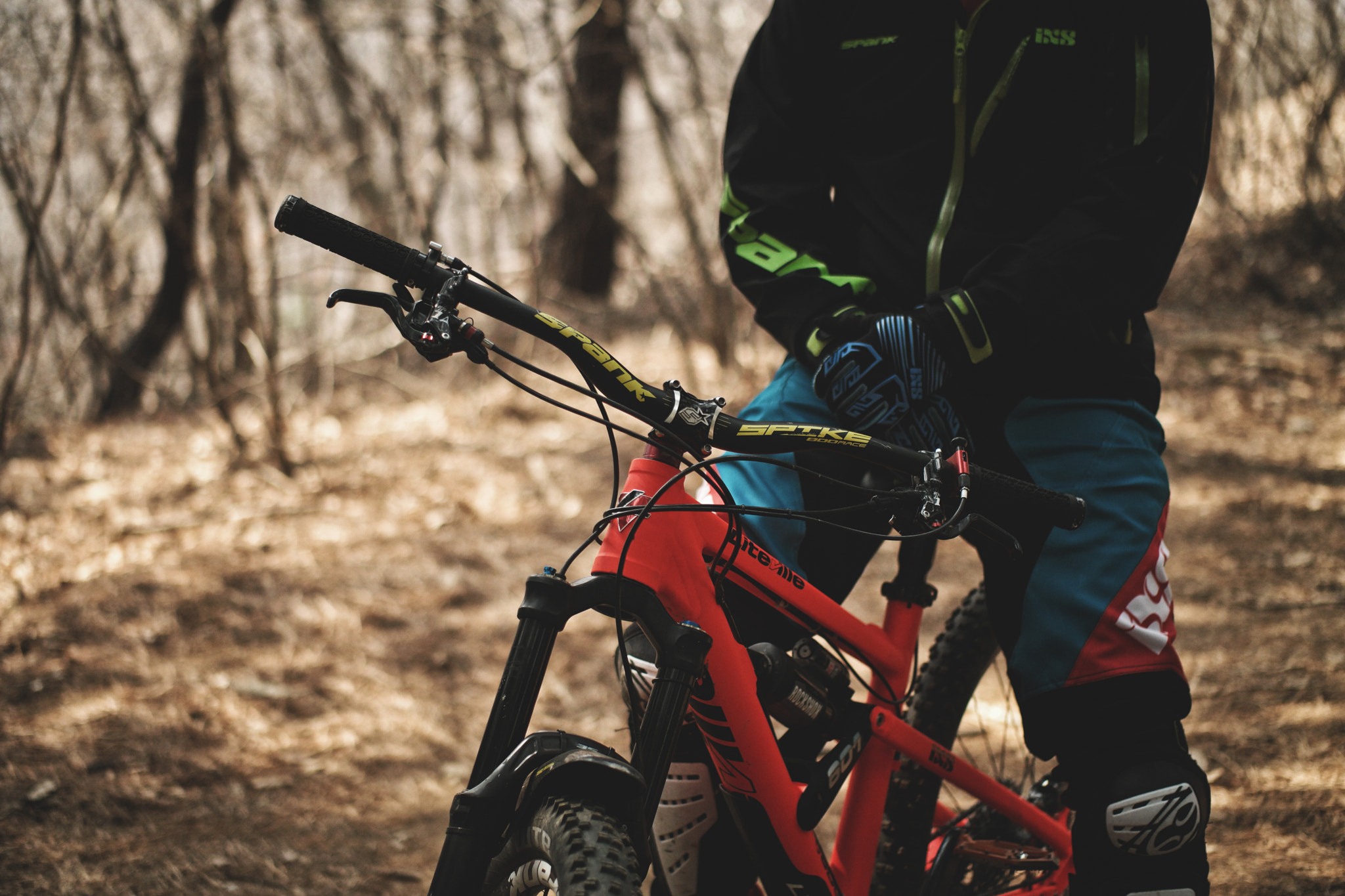 Samsung NX 45mm F1.8 sample photo. Mt.soori mtb riding photography