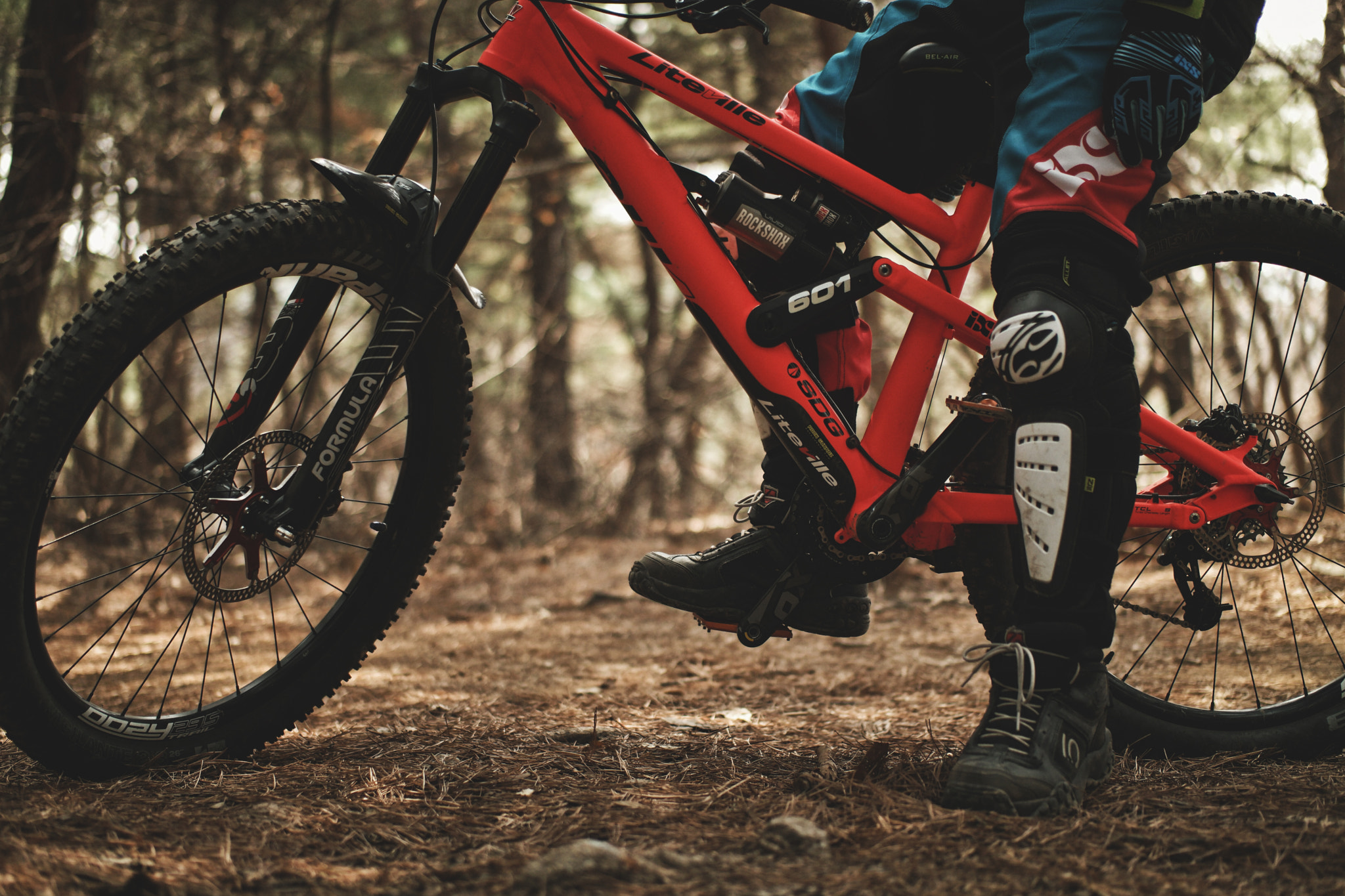 Samsung NX 45mm F1.8 sample photo. Mt.soori mtb riding photography