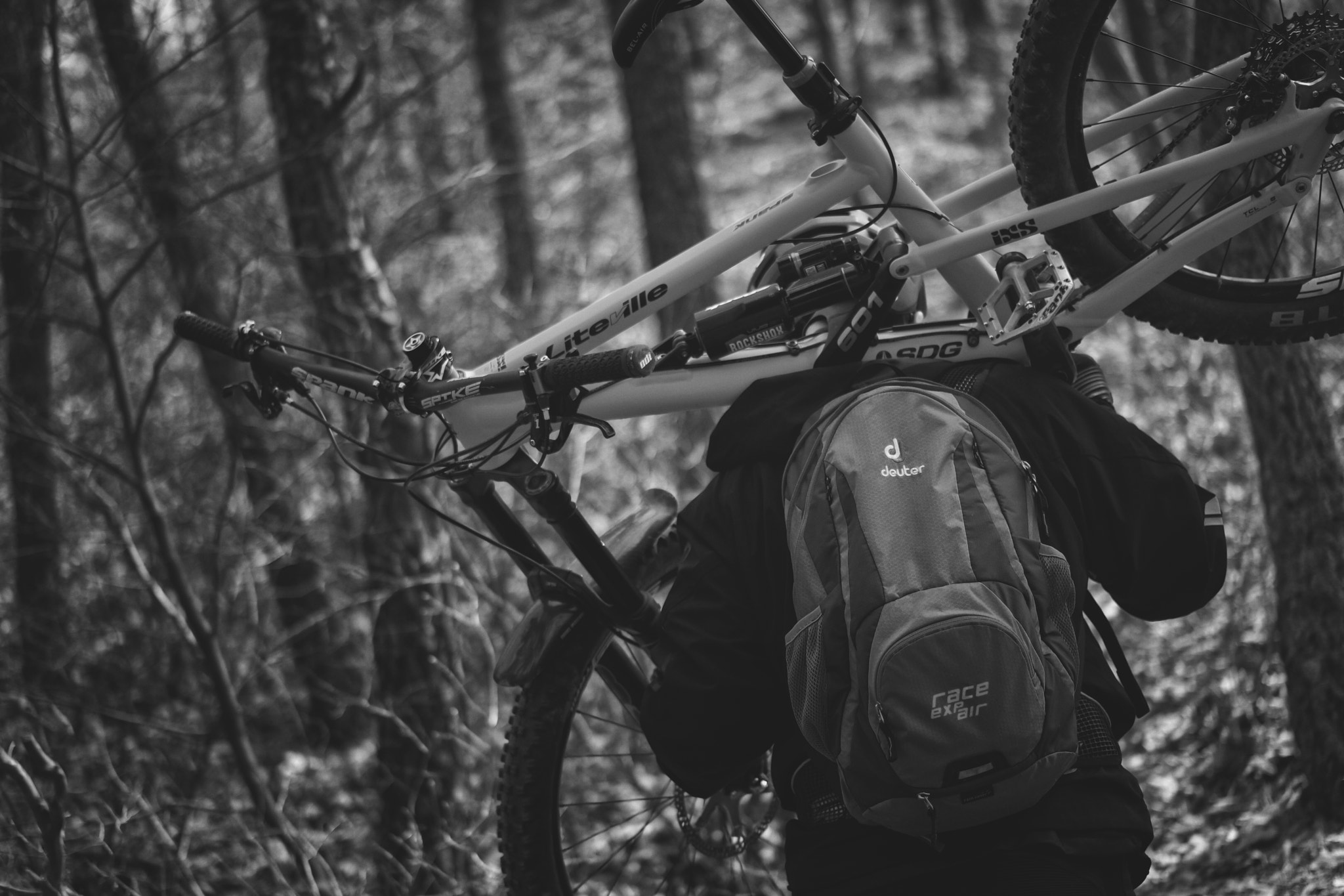 Samsung NX 45mm F1.8 sample photo. Mt.soori mtb riding photography