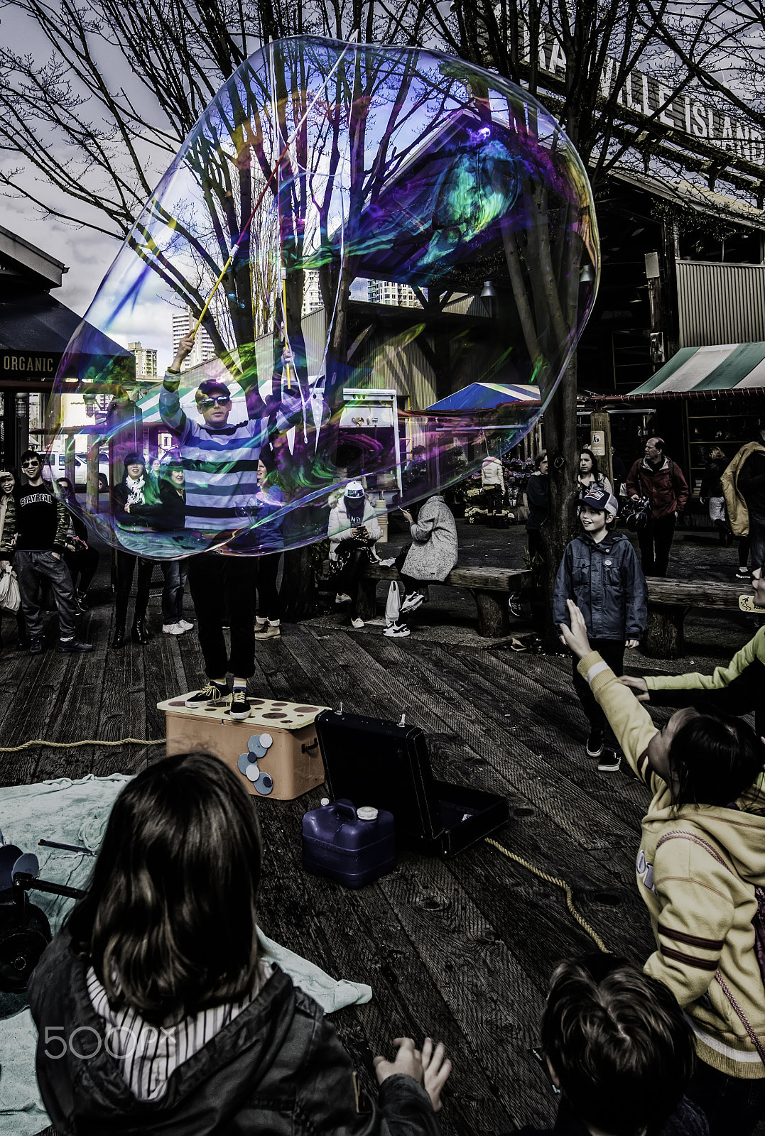 Nikon AF-S Nikkor 14-24mm F2.8G ED sample photo. Chasing bubbles photography