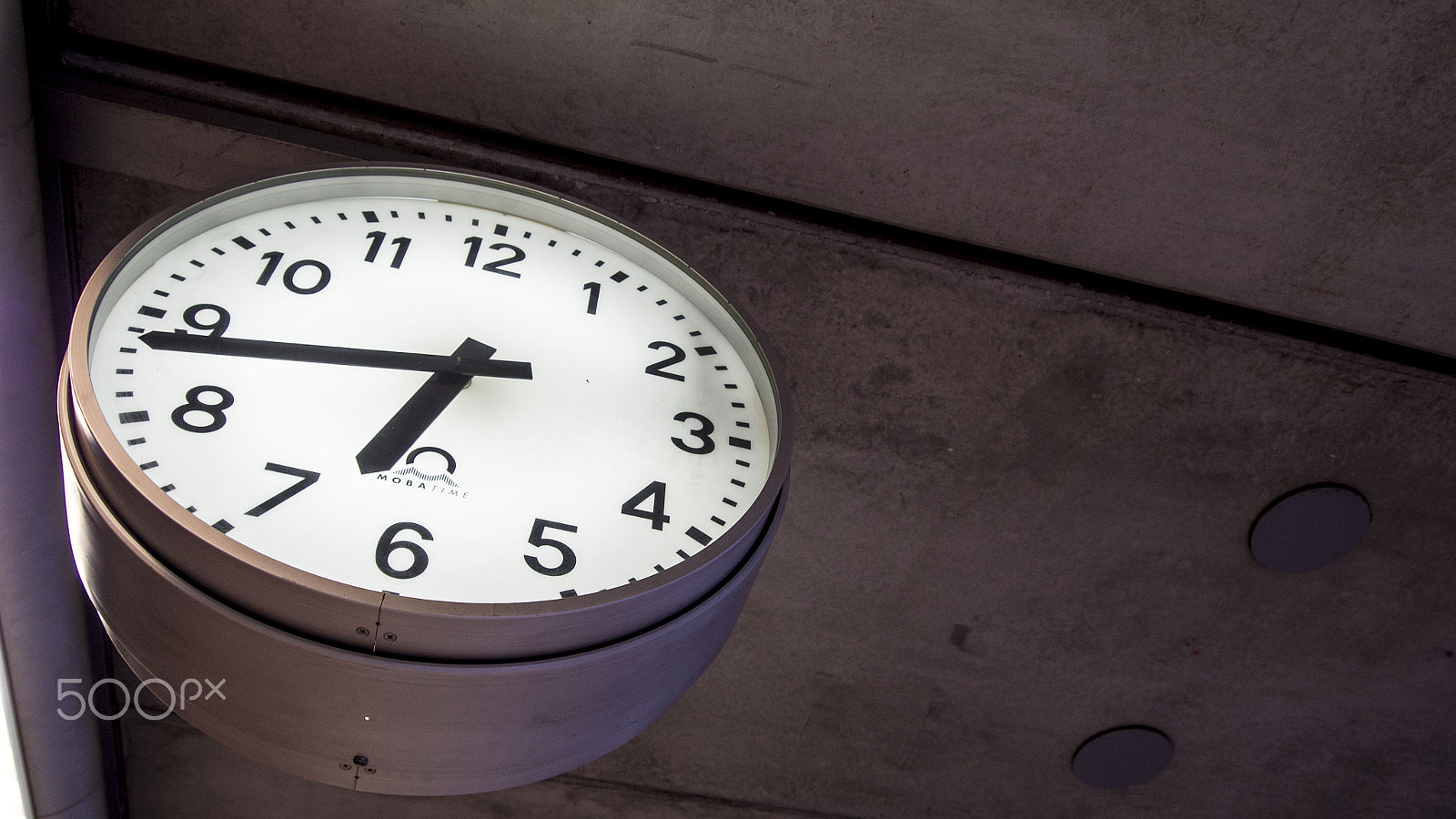 Olympus PEN E-PM2 sample photo. Train station clock photography