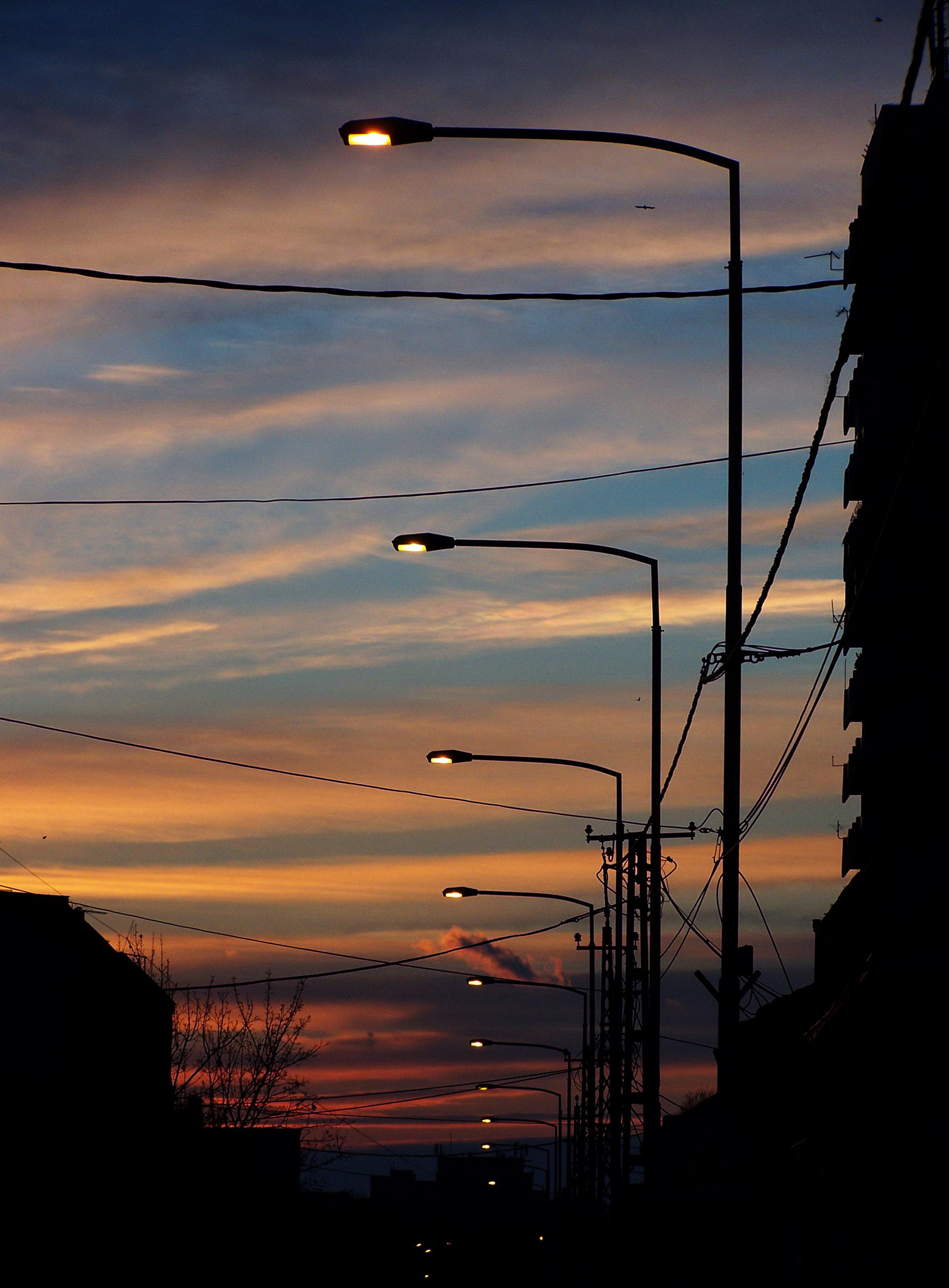 Kodak Z650 ZOOM DIGITAL CAMERA sample photo. Sunset in the city photography