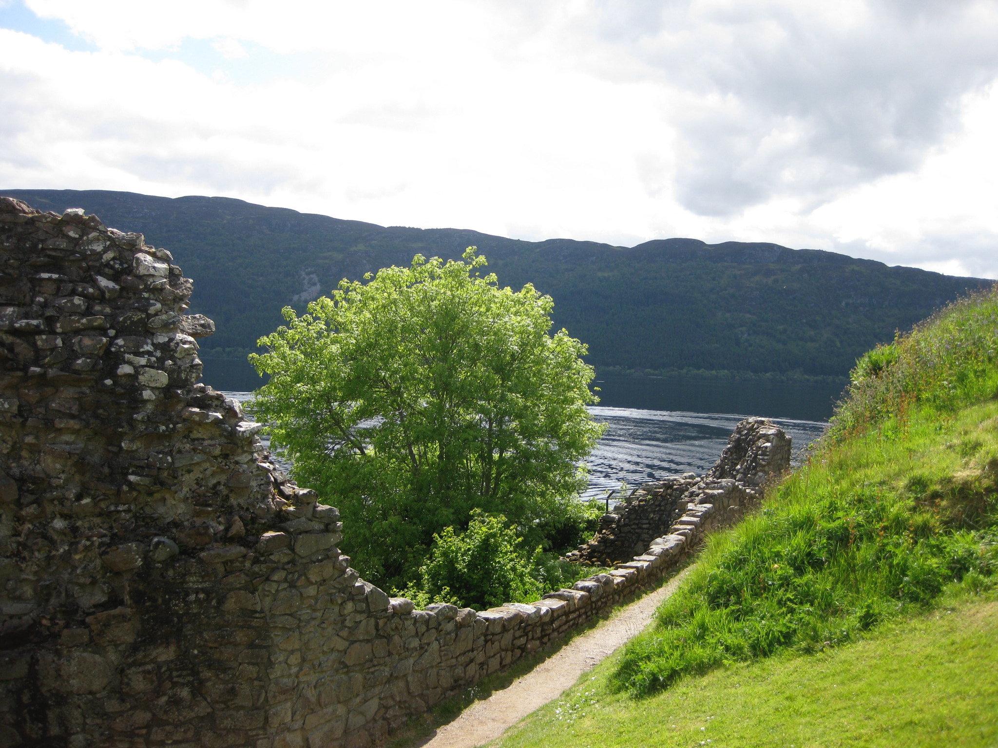 Canon PowerShot SD790 IS (Digital IXUS 90 IS / IXY Digital 95 IS) sample photo. Scotland photography