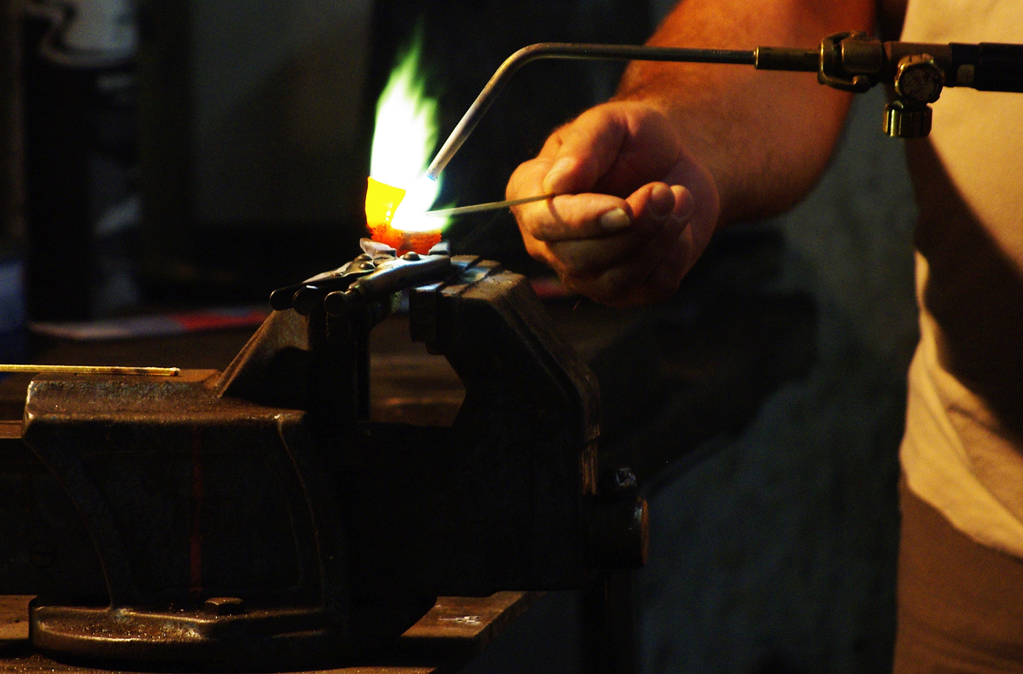 Pentax K200D sample photo. Forging photography