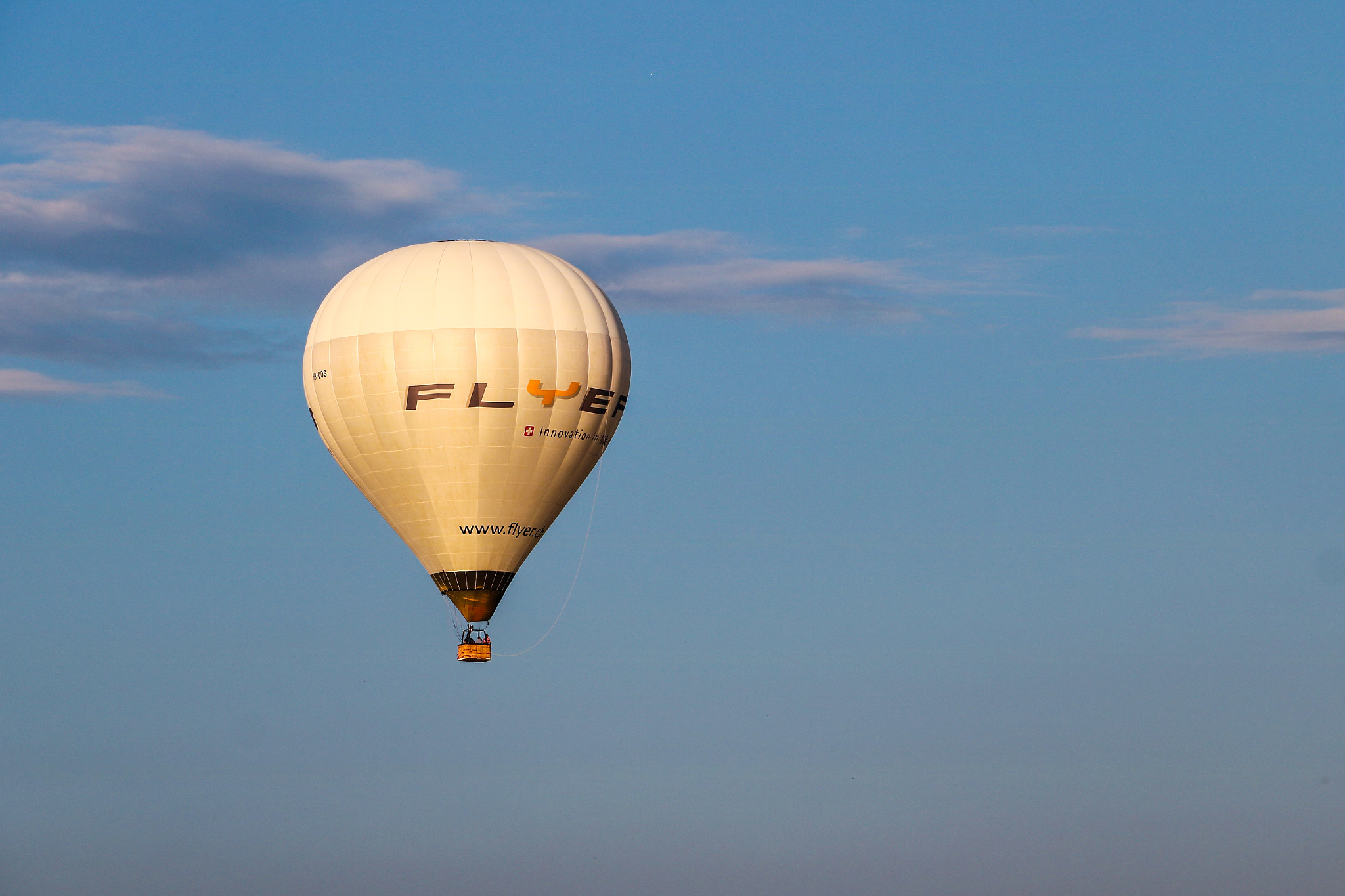 Canon EOS 760D (EOS Rebel T6s / EOS 8000D) sample photo. Let's fly away photography