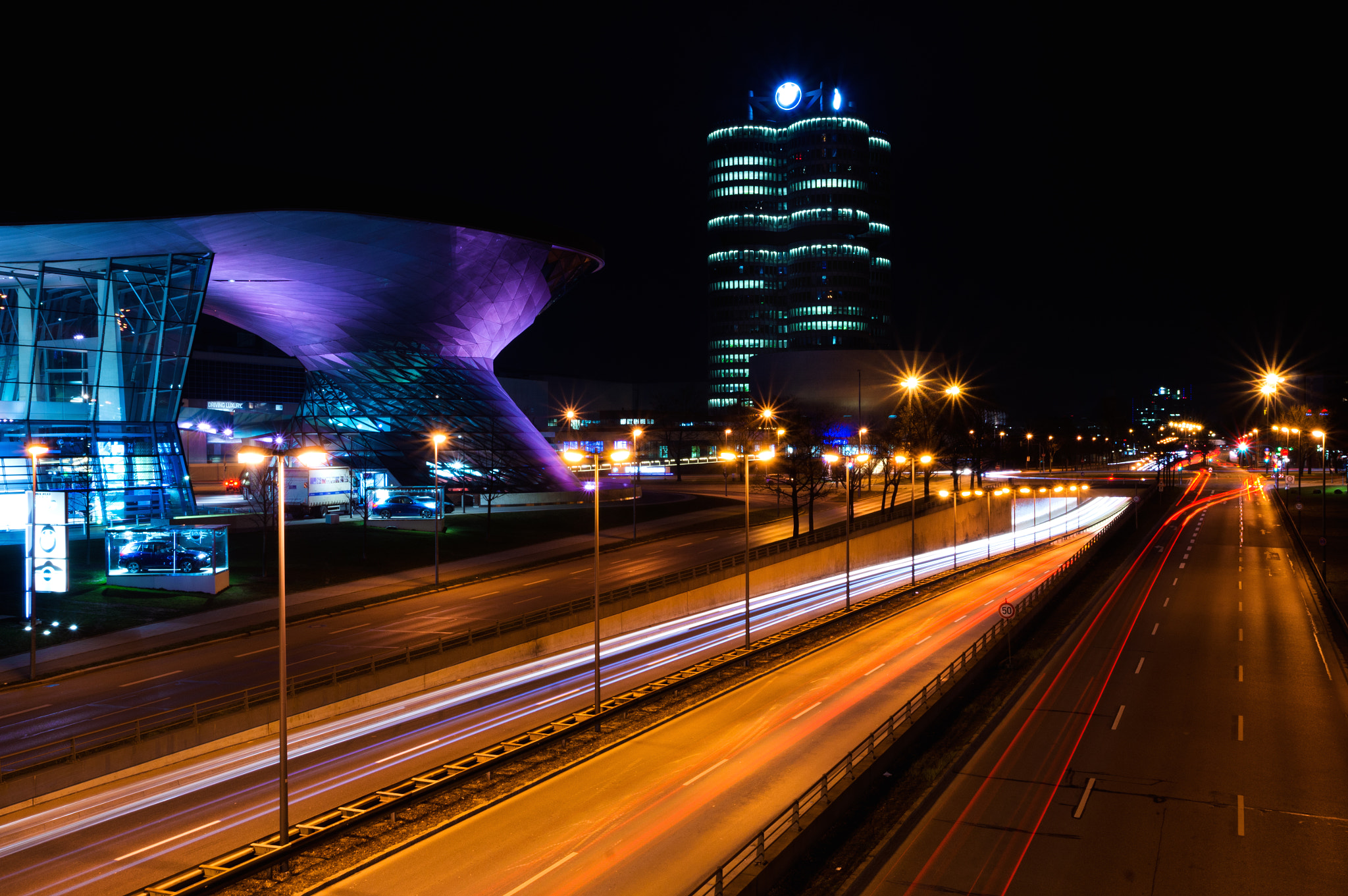 Sony SLT-A57 sample photo. The city at night photography