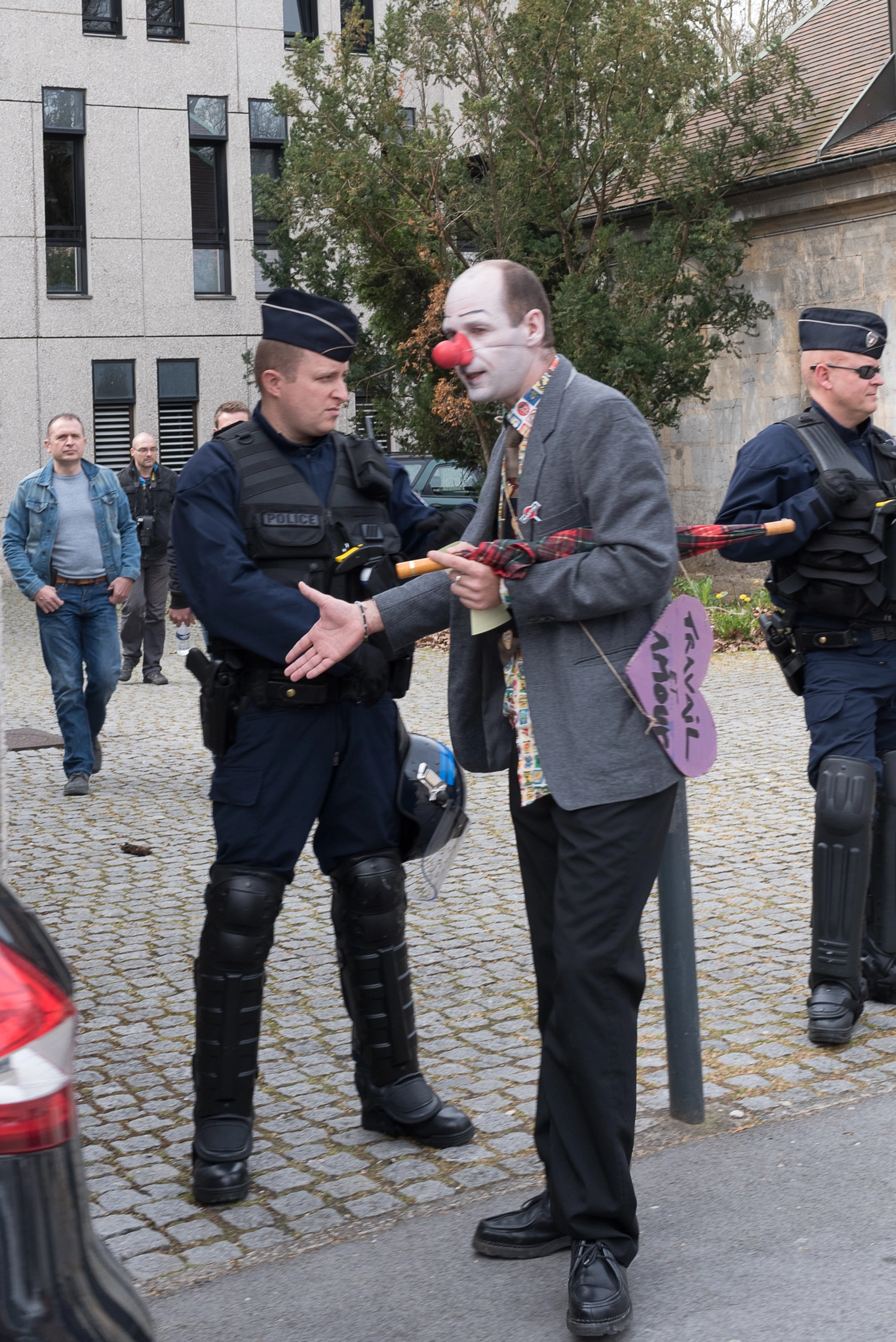 Nikon D750 + AF-S Nikkor 35mm f/1.8G sample photo. Manifestation contre la loi el khomri photography