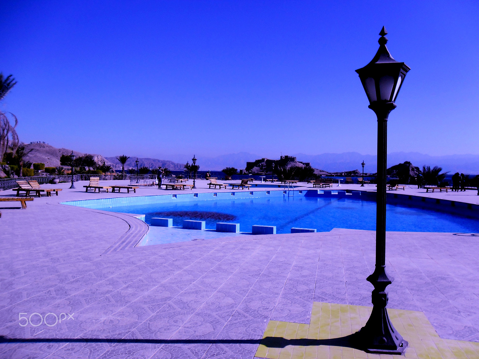 Samsung ES80/ ES81 sample photo. Swimming pool photography