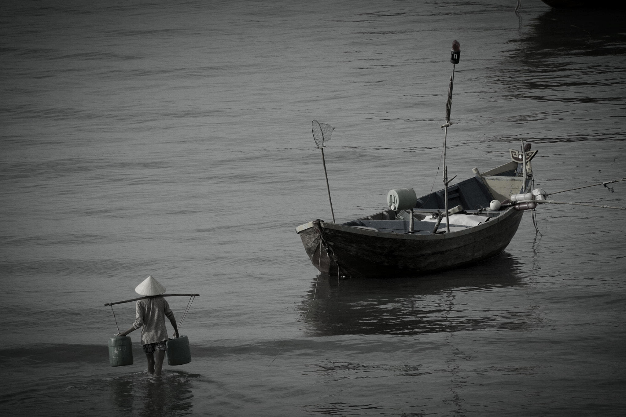 HD Pentax DA 55-300mm F4.0-5.8 ED WR sample photo. Title : out to sea. photography