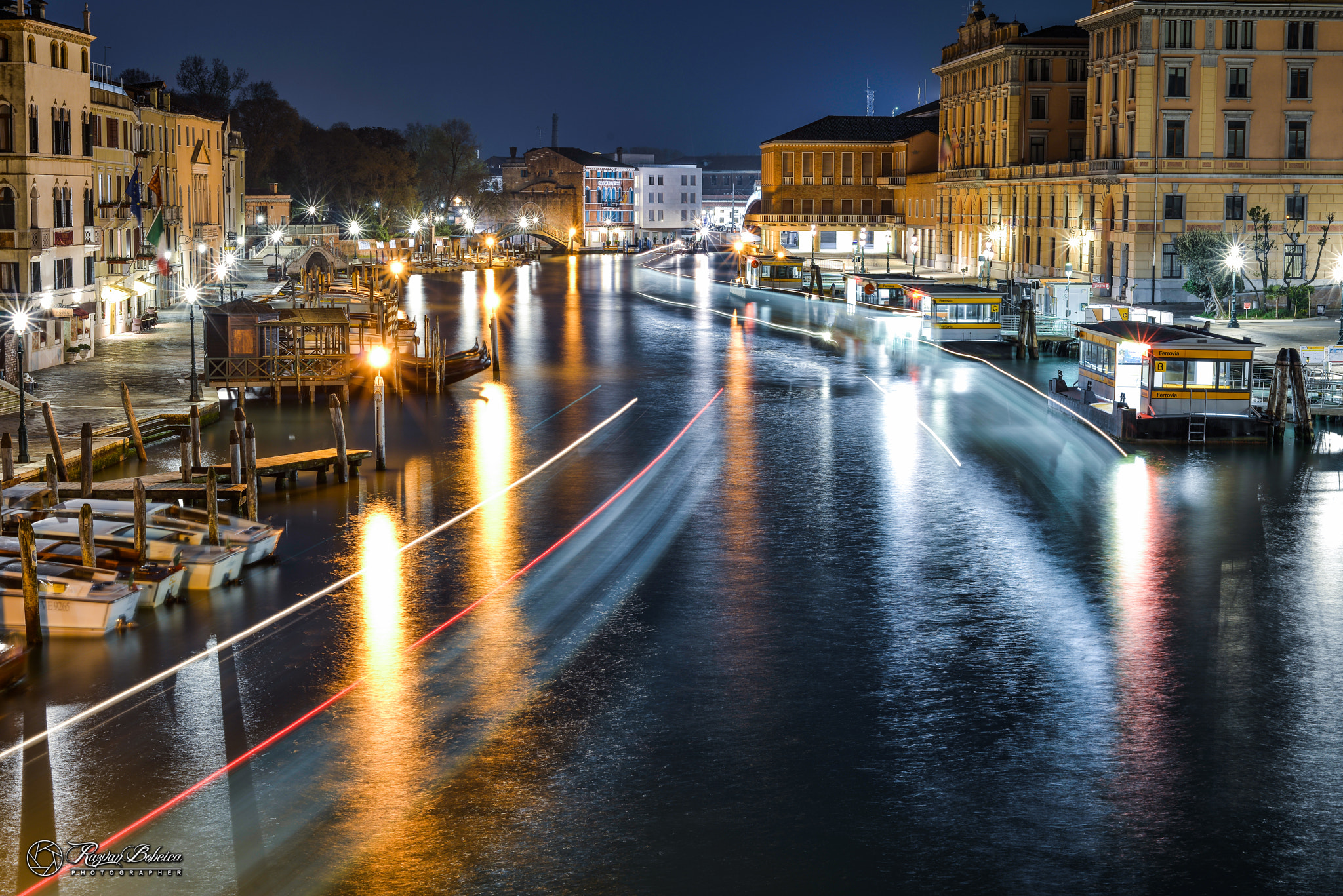 Nikon D800E + Nikon AF Micro-Nikkor 60mm F2.8D sample photo. Venice in the night photography