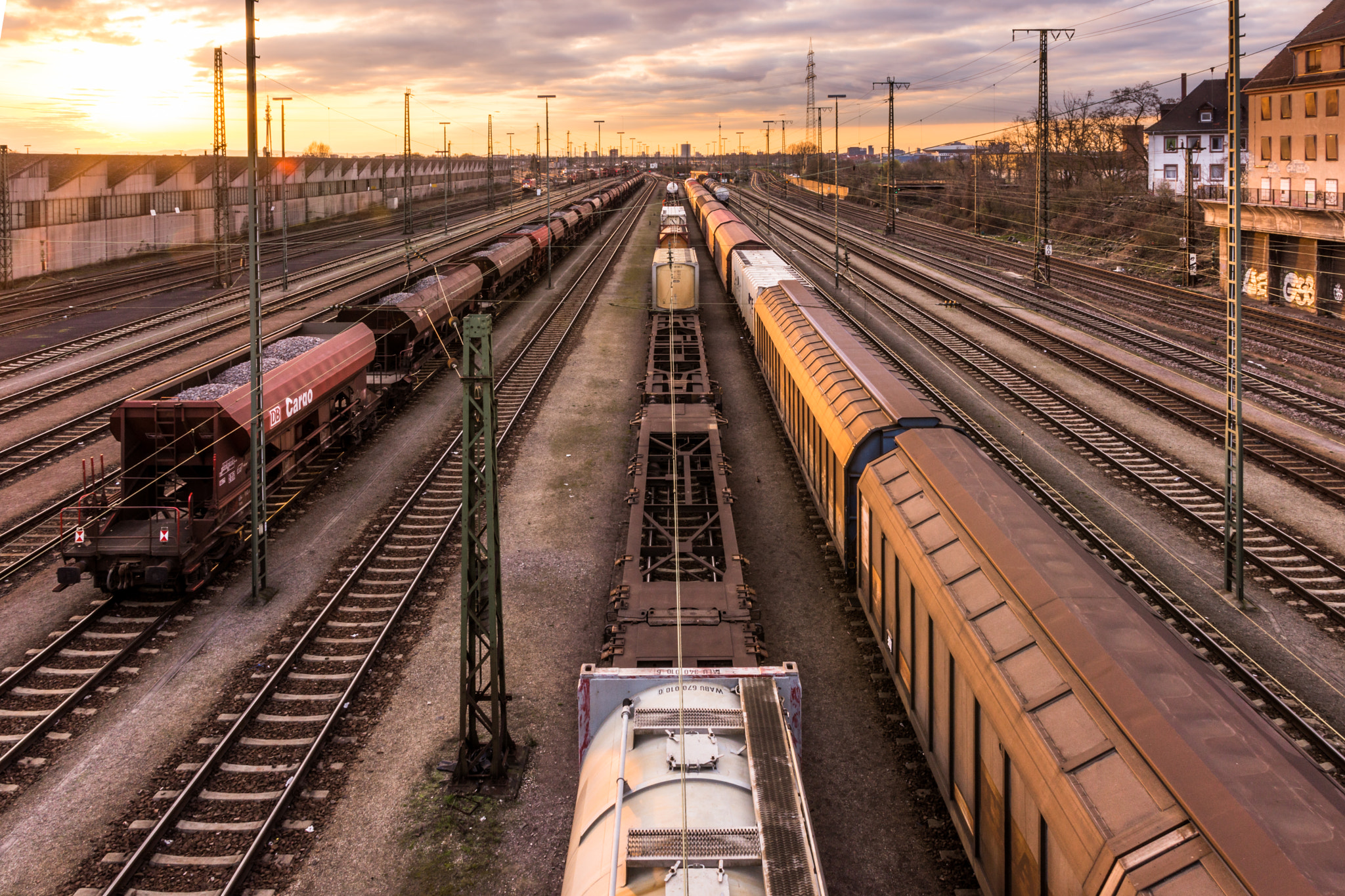 Nikon D7200 + Sigma 17-70mm F2.8-4 DC Macro OS HSM | C sample photo. Railway yard photography